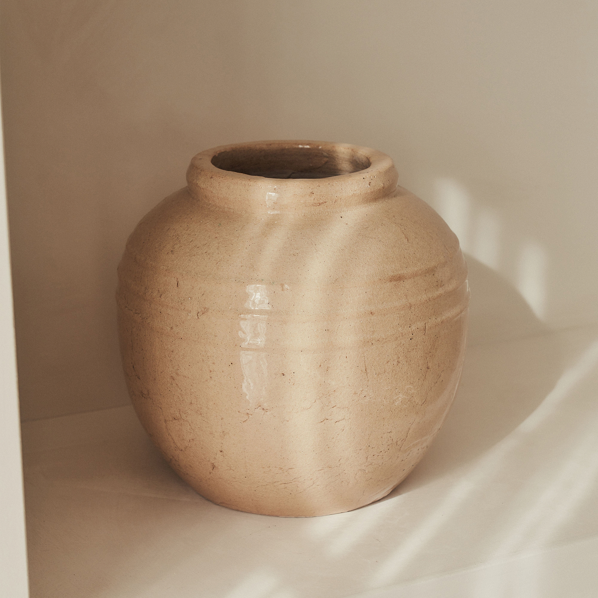 Cyra - Large Beige Gloss Ceramic Vase
