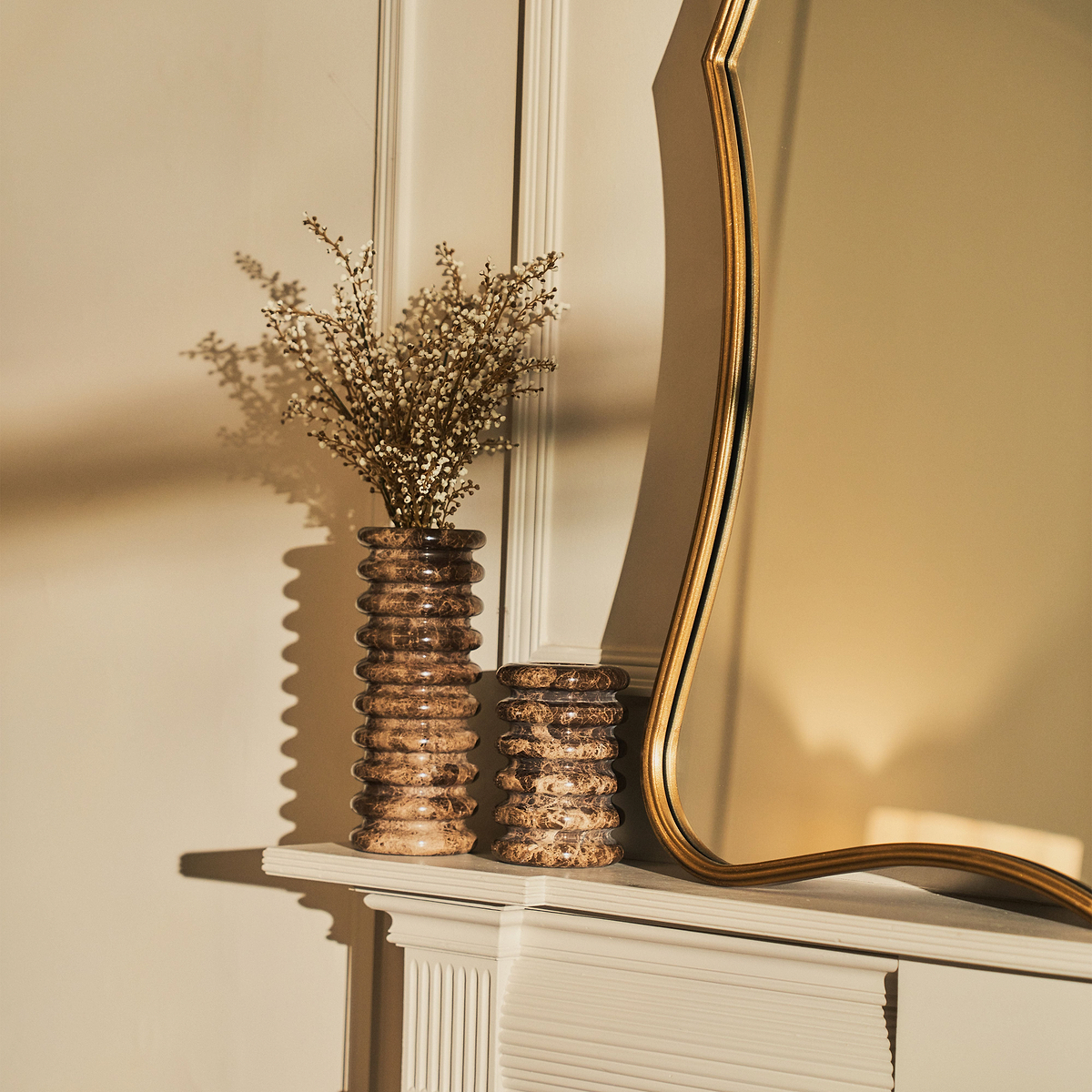 Varella - Large Dark Emperador Marble Ribbed Decorative Vase 25cm