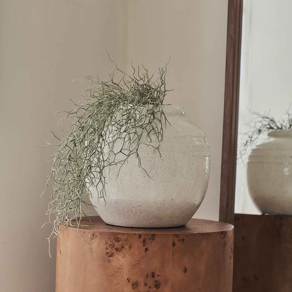 Cyra - Large Ivory Gloss Ceramic Vase