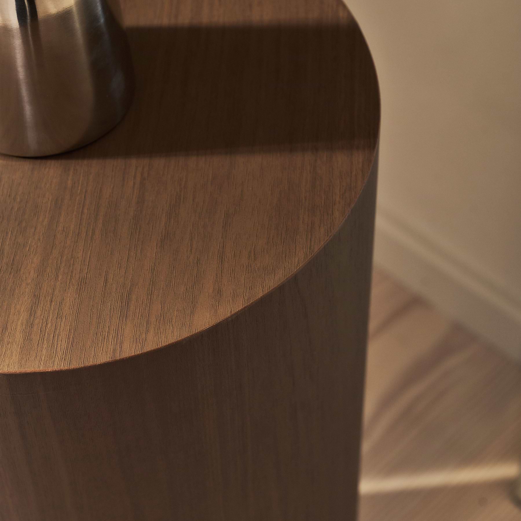 Magna - Dark Wood Wave Plinth