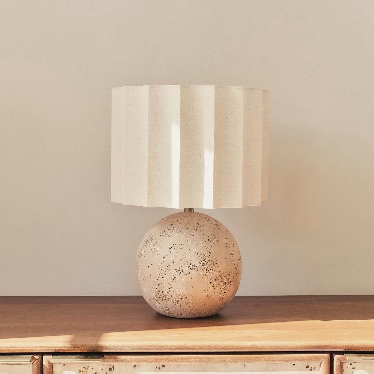 Caia - Travertine Scallop Shade Table Lamp