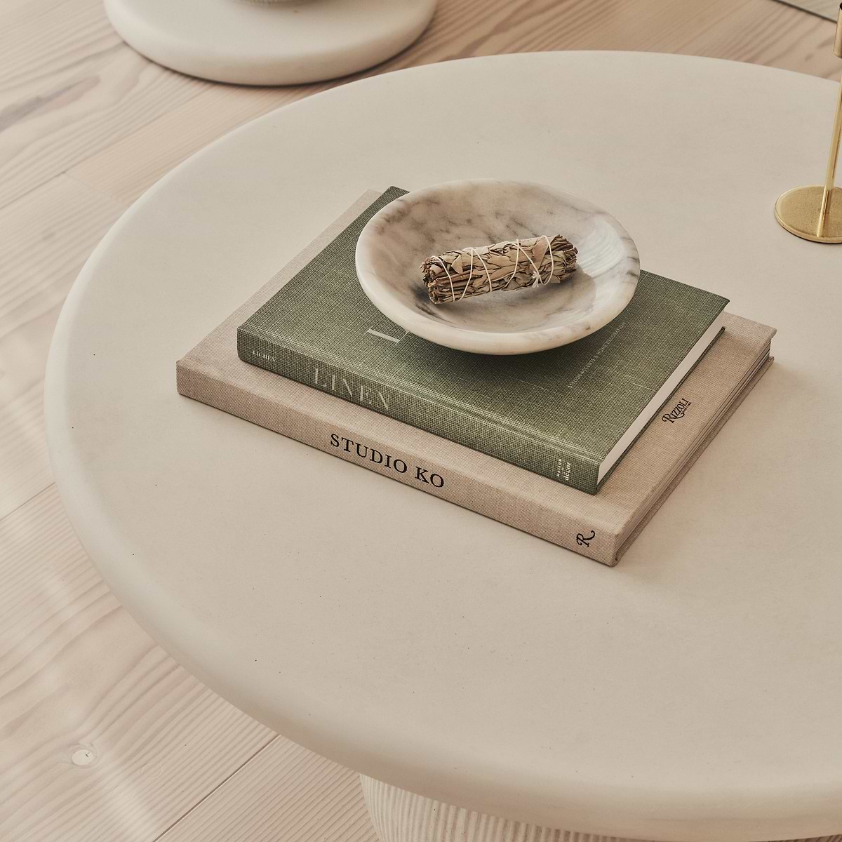 Leonardo - Minimal Concrete Ball Coffee Table Large