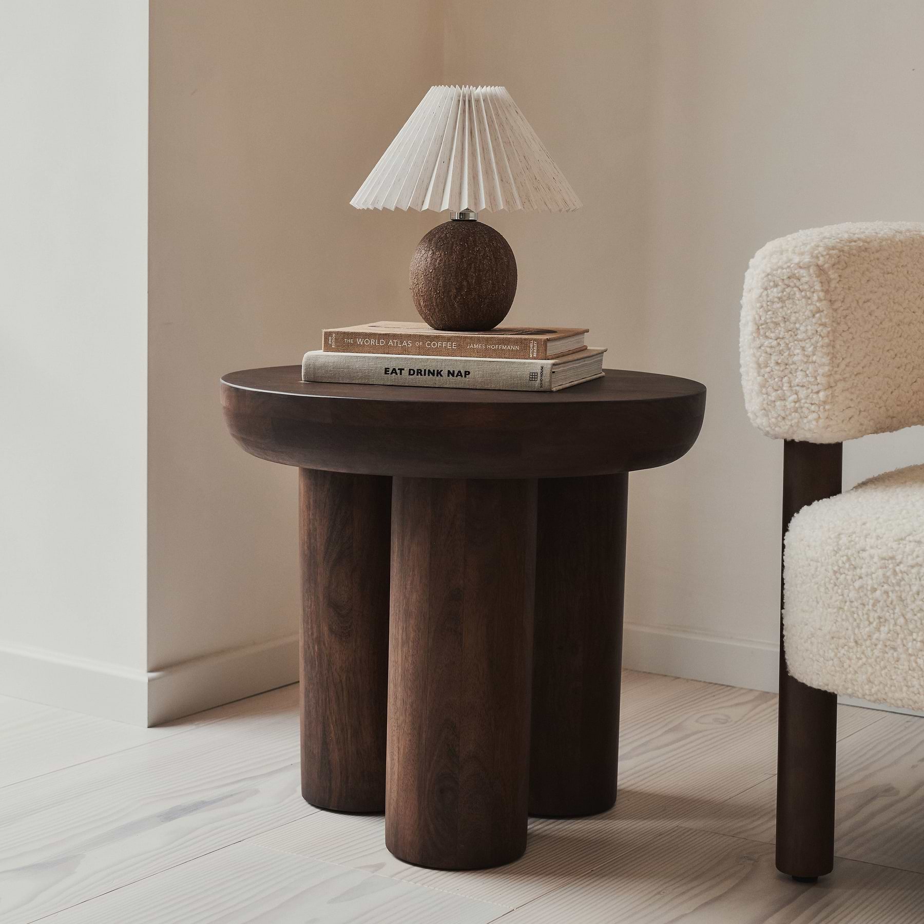 Vermont - Dark Wood Premium Round Side Table