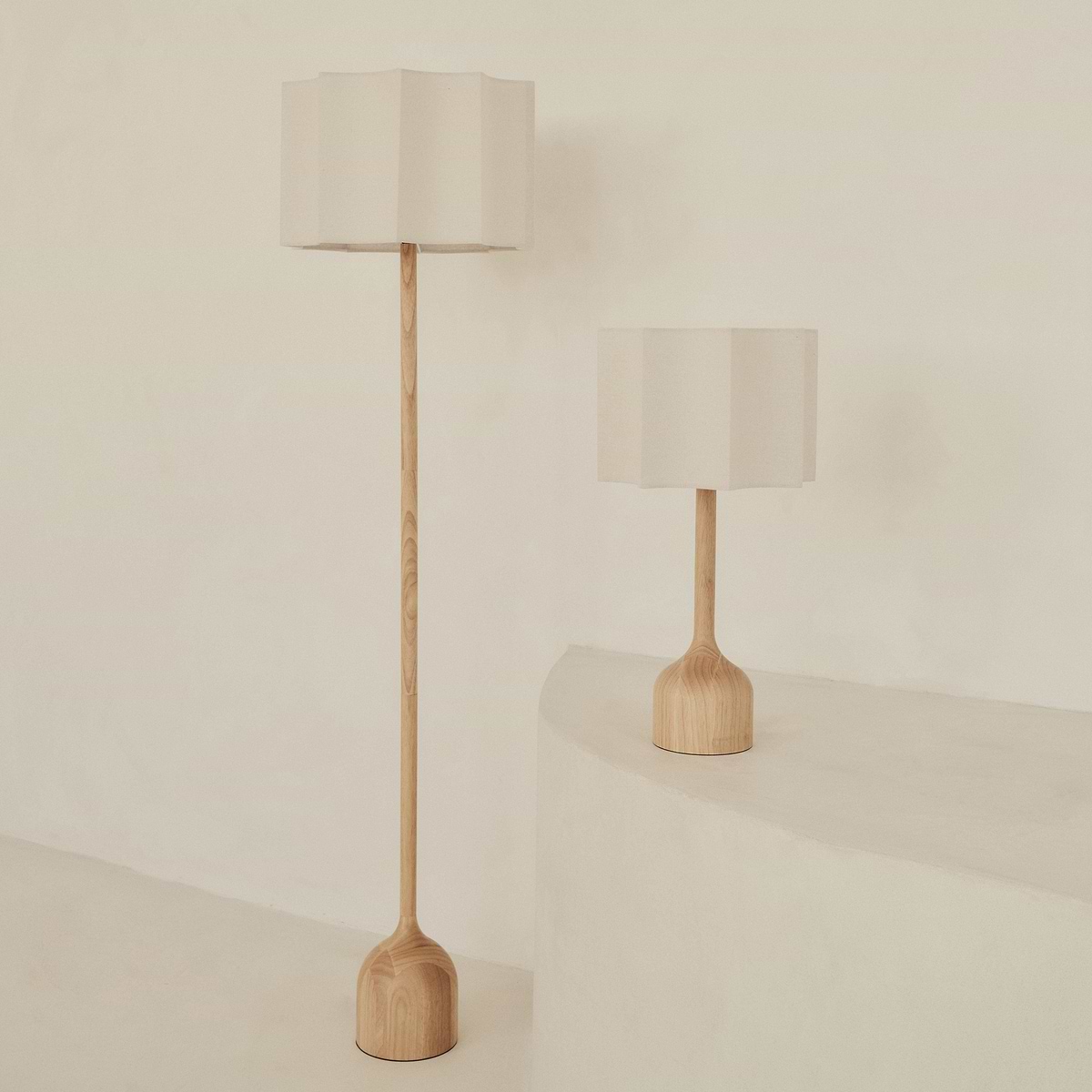 Esme - Light Wood Inverted Scallop Shade Floor Lamp