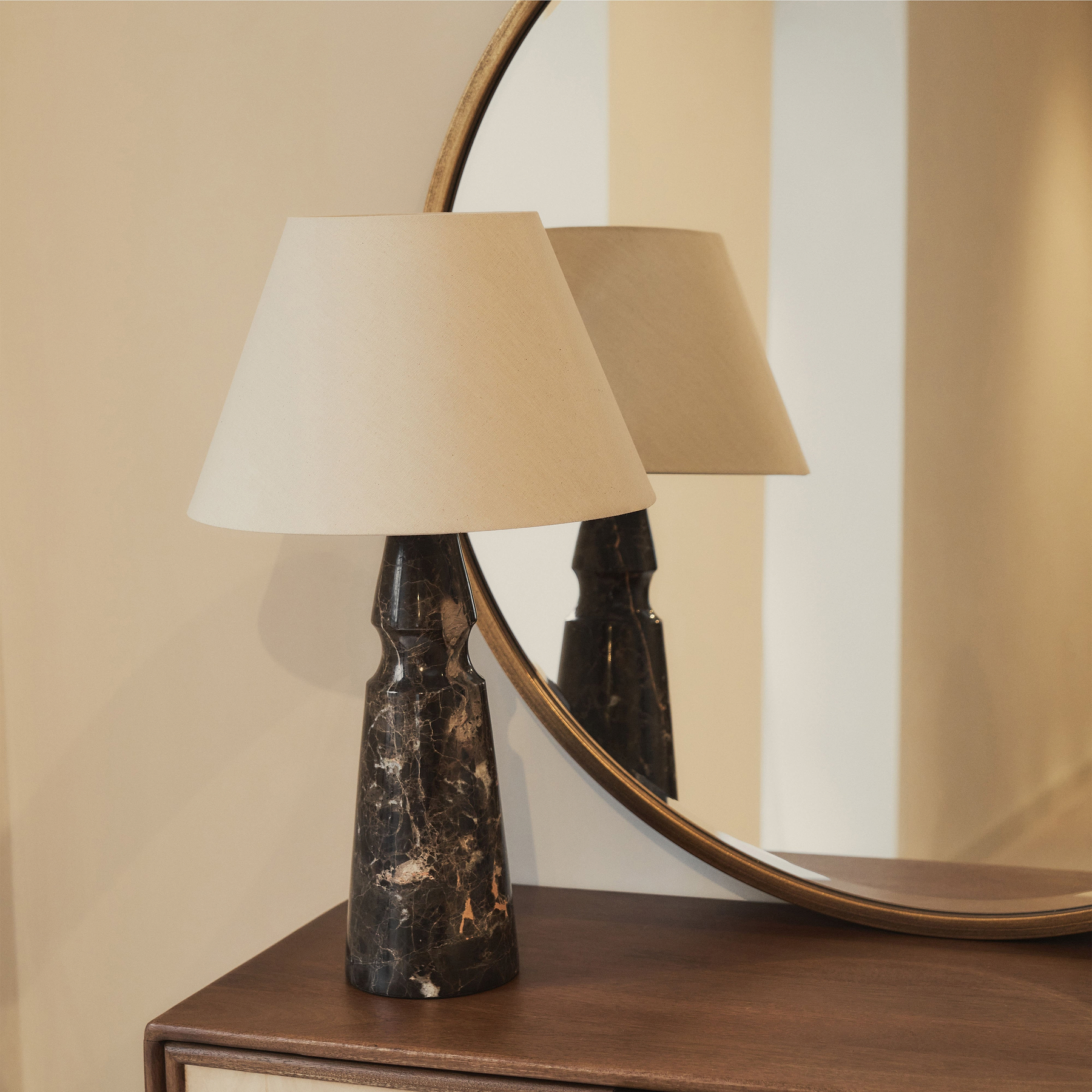 Higgins - Gold Metal Modern Round Wall Mirror 100cm x 100cm