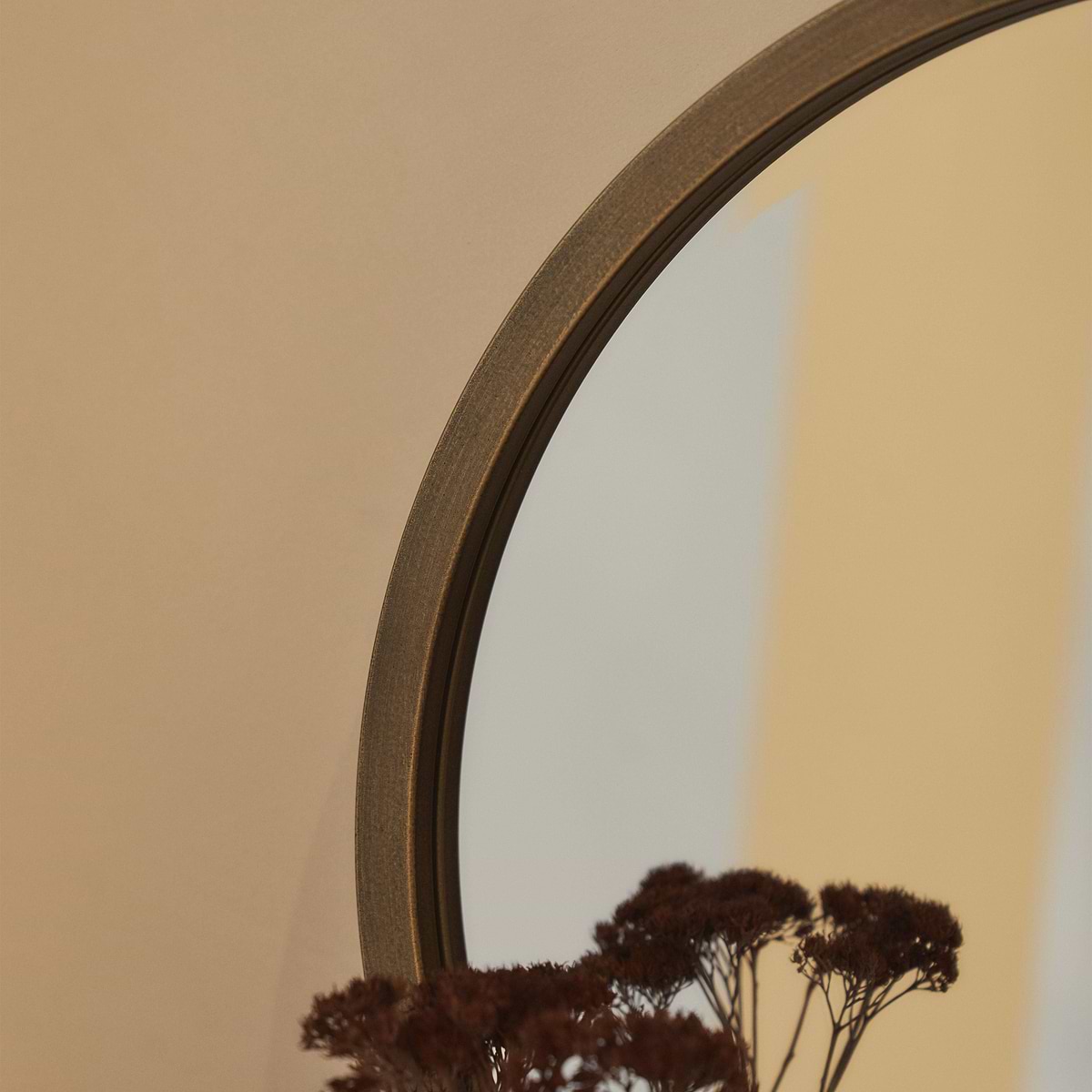 Higgins - Gold Metal Modern Round Wall Mirror 40cm x 40cm