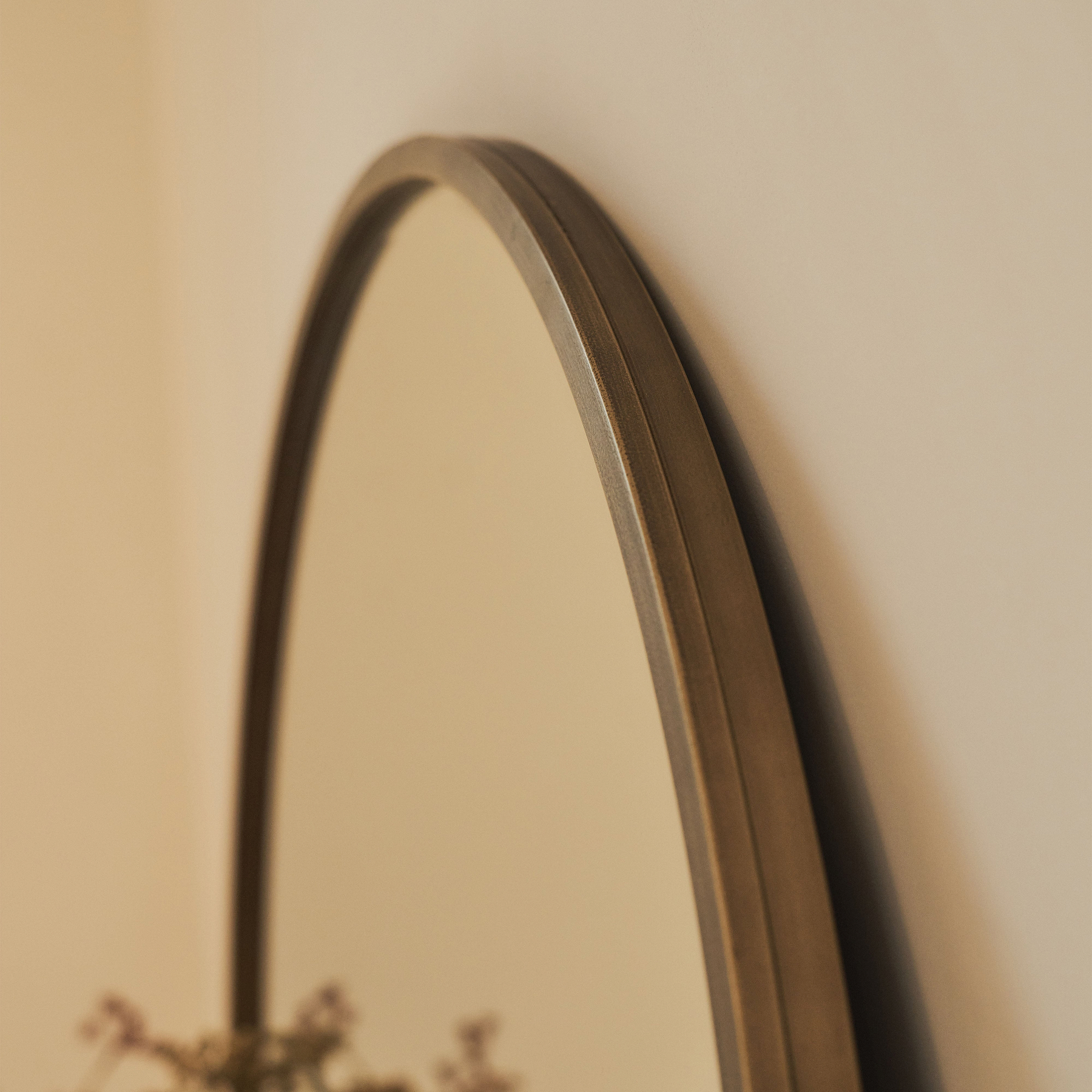 Higgins - Gold Metal Modern Round Wall Mirror 80cm x 80cm
