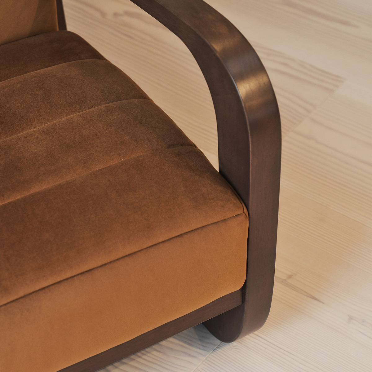 Dalton - Velvet Accent Chair Tobacco & Dark Wood