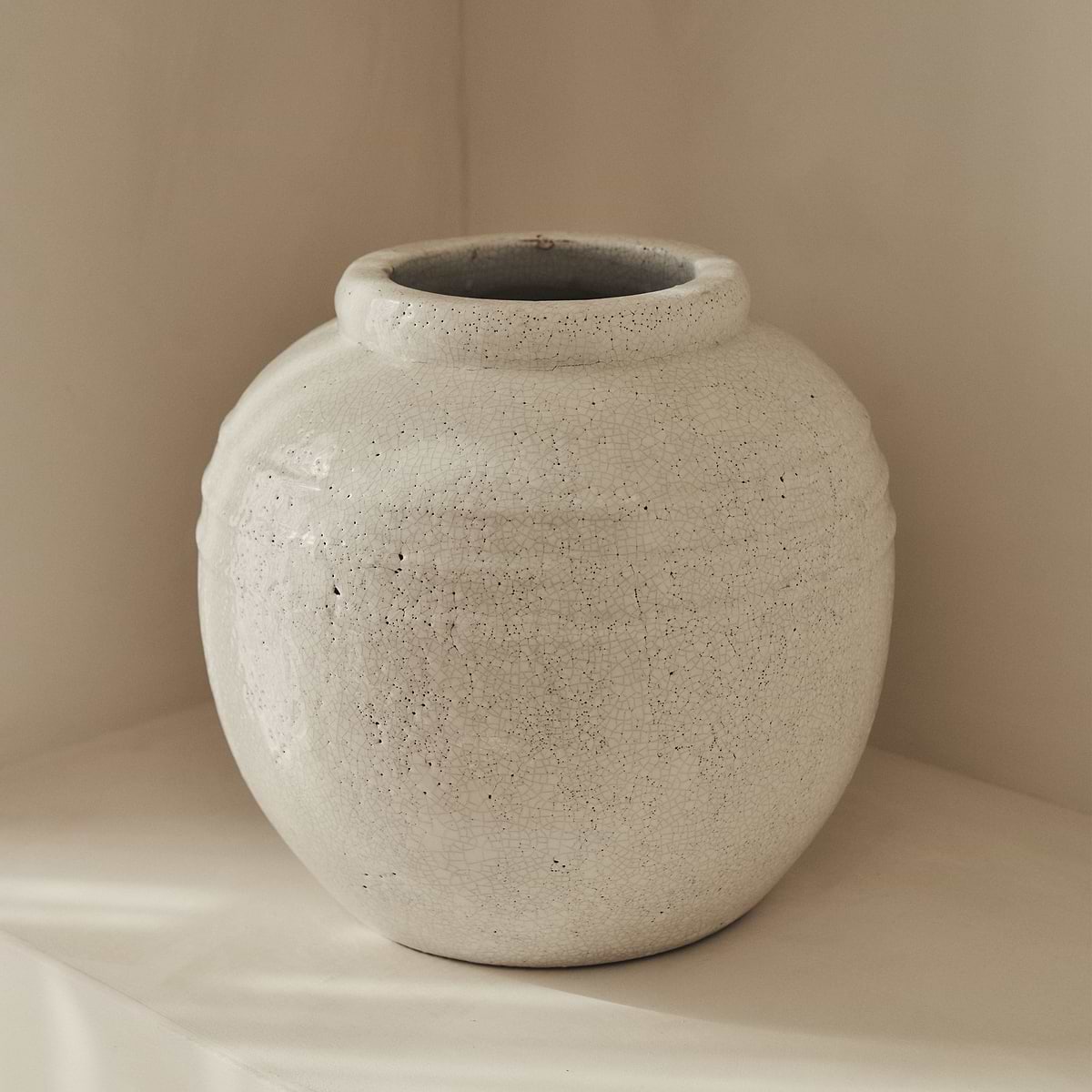 Cyra - Large Ivory Gloss Ceramic Vase