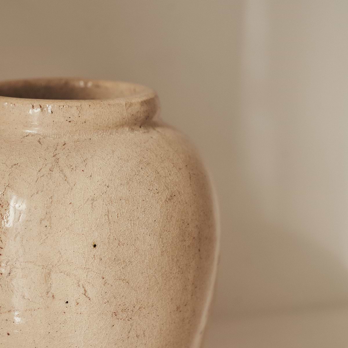 Portera - Beige Gloss Ceramic Vase