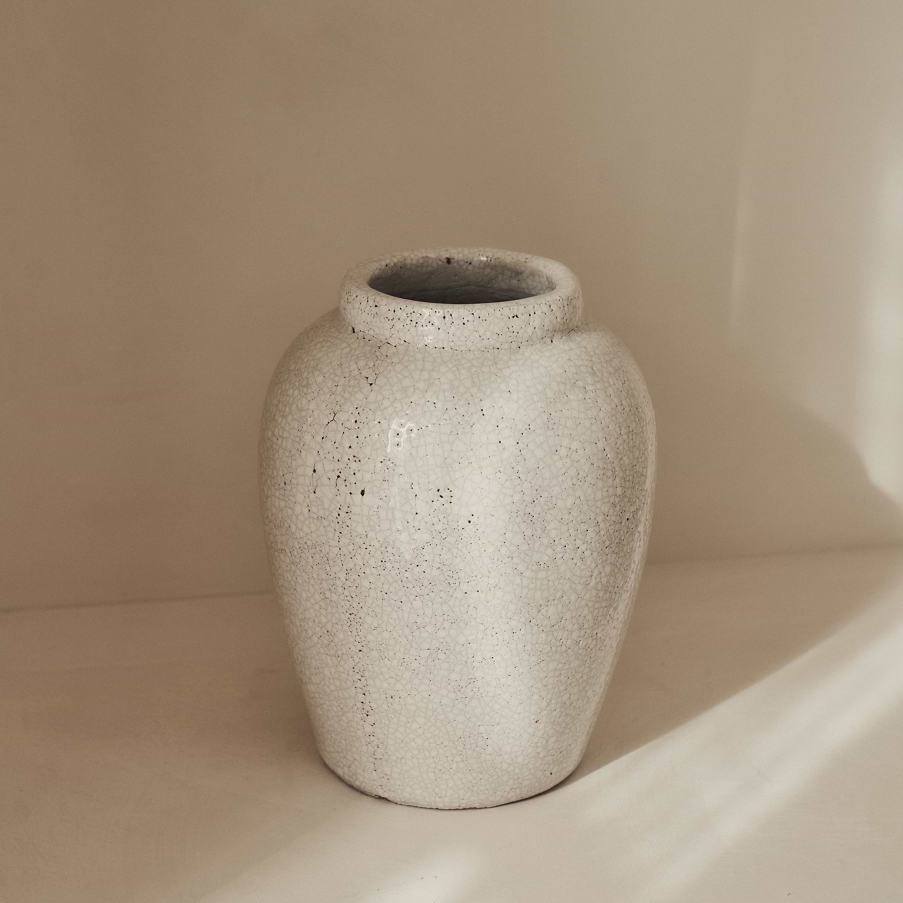 Portera - Ivory Gloss Ceramic Vase