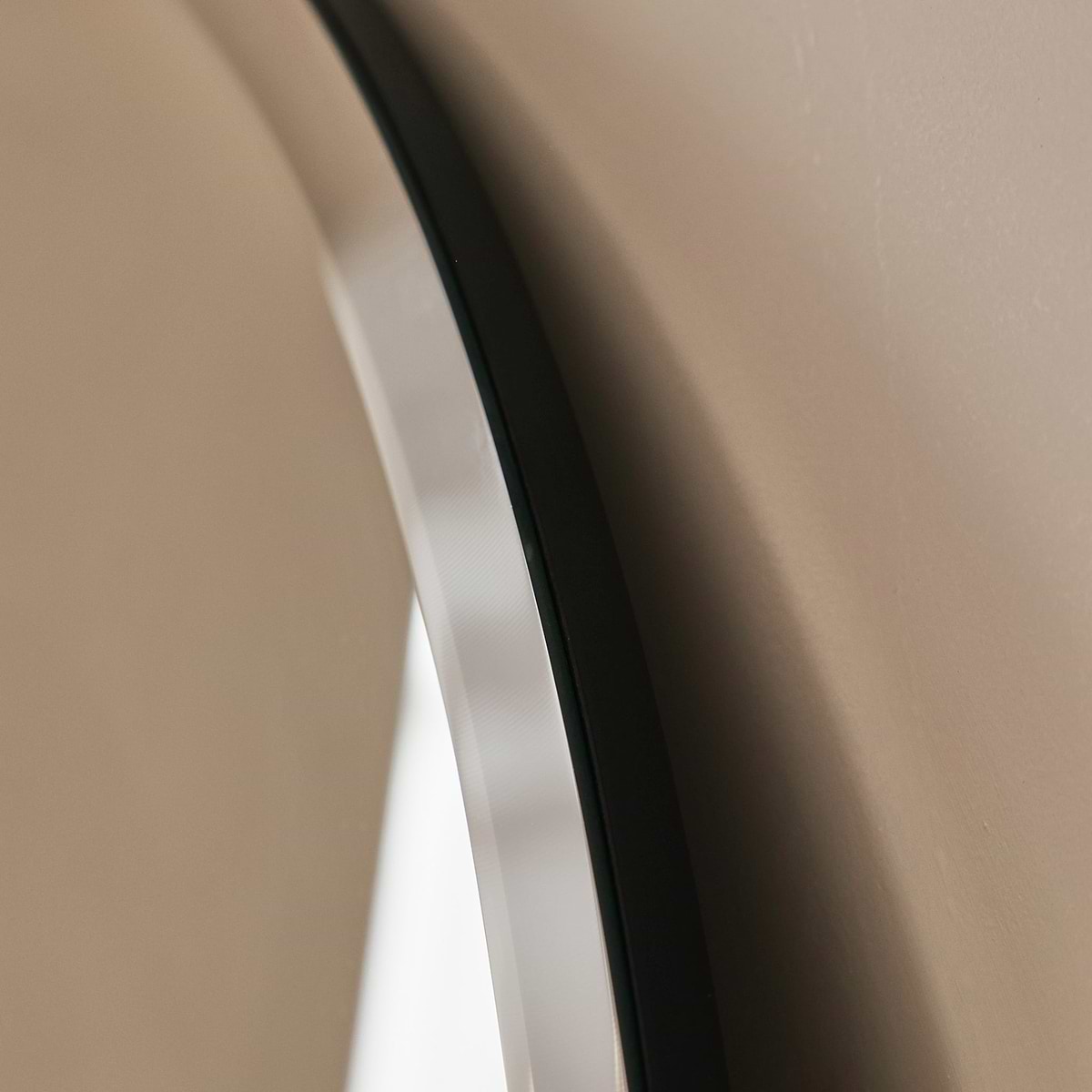 Vienna - Frameless Round Bevelled Mirror 80cm x 80cm