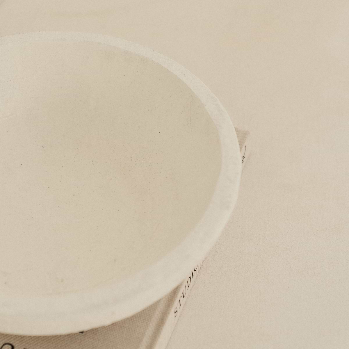 Portera - White Textured Terracotta Bowl