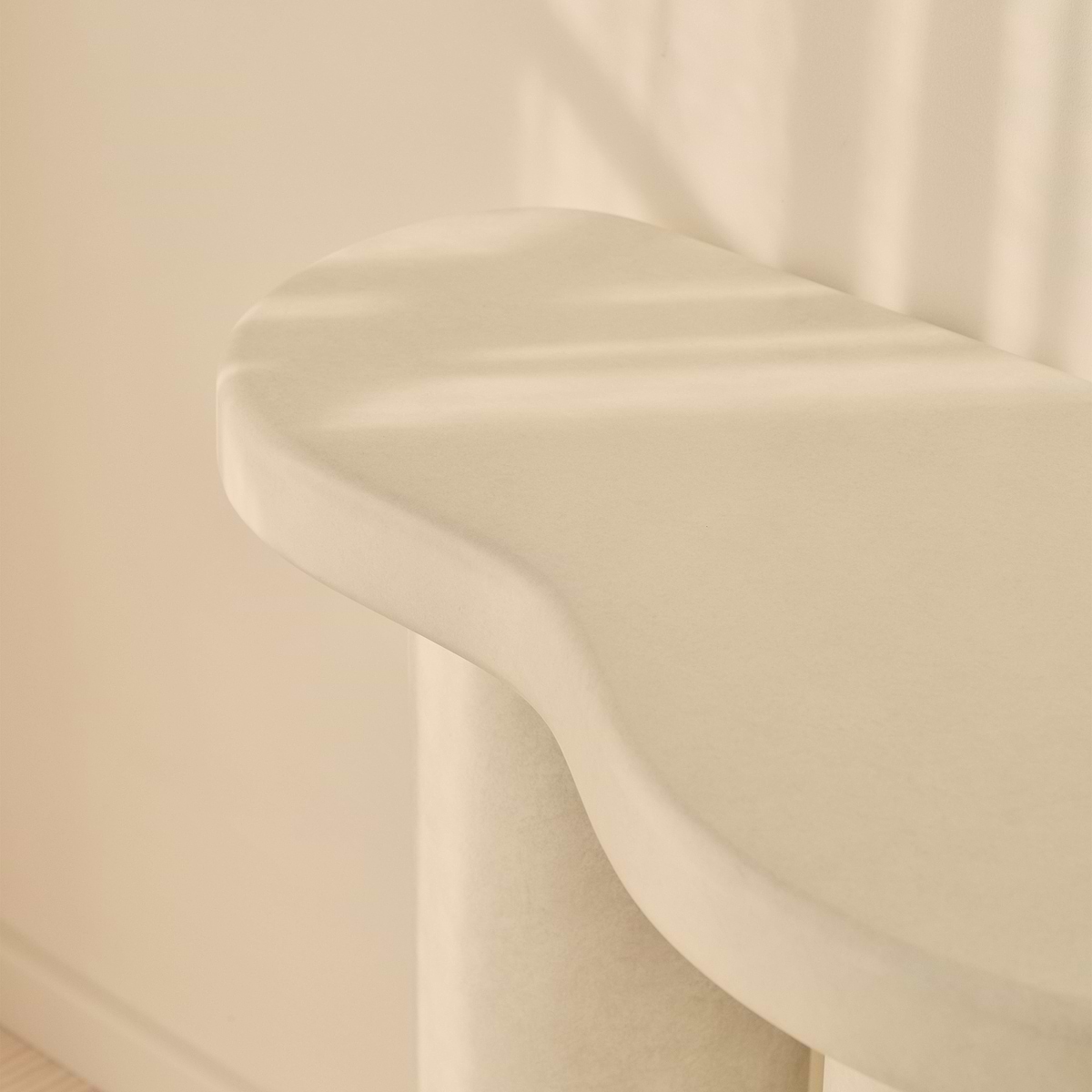 Savanna - Large Concrete Curved Wooden Console Table