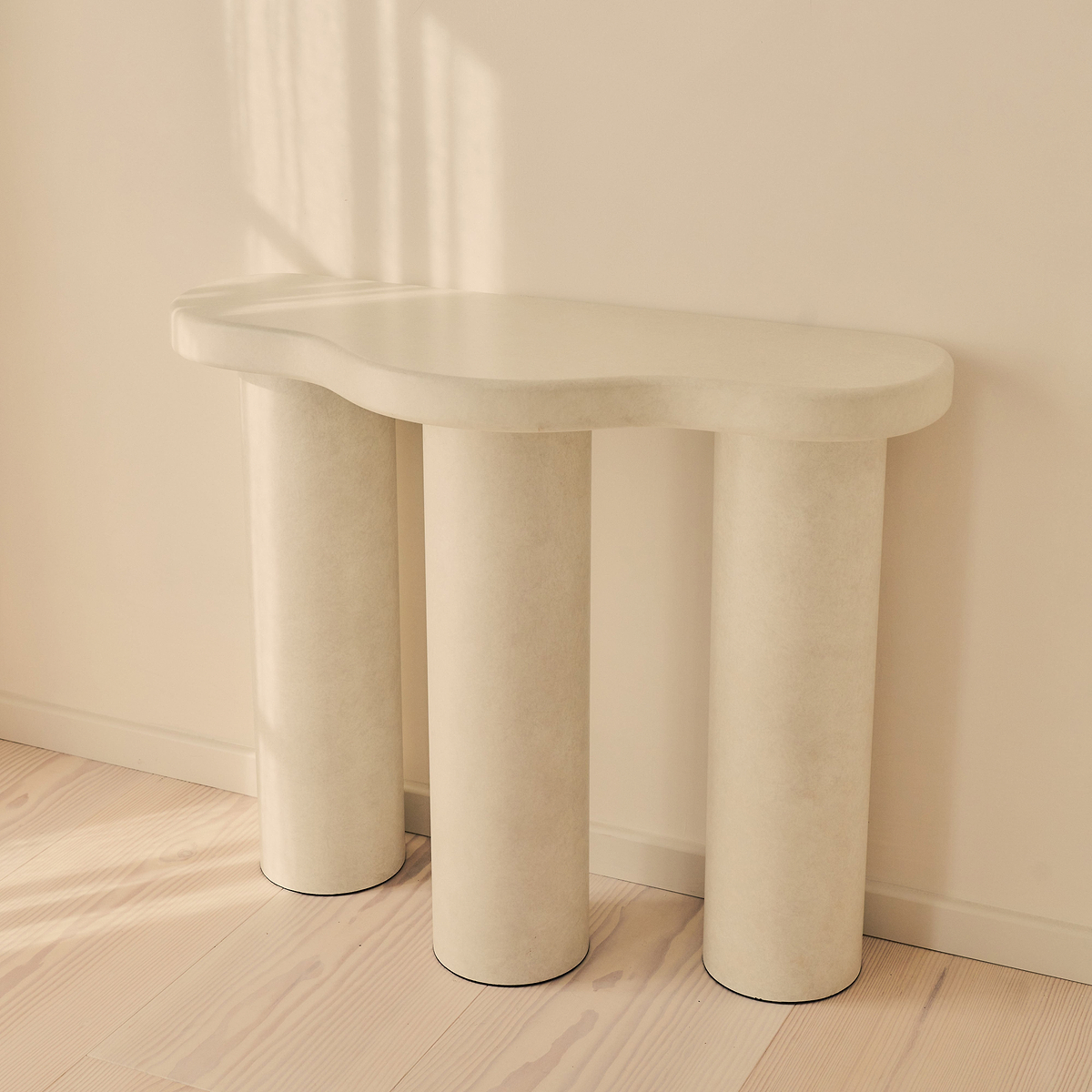 Savanna - Large Concrete Curved Wooden Console Table