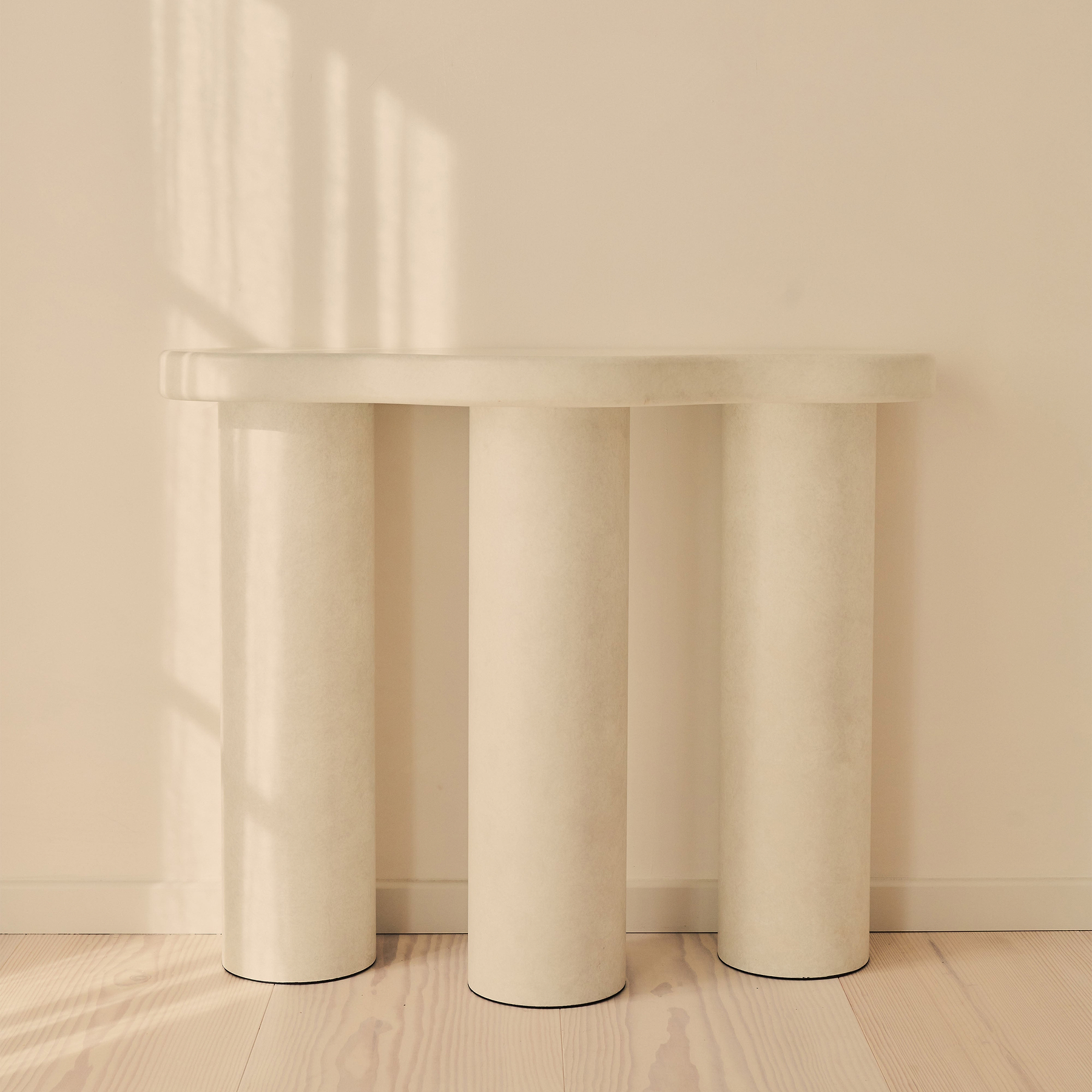 Savanna - Large Concrete Curved Wooden Console Table