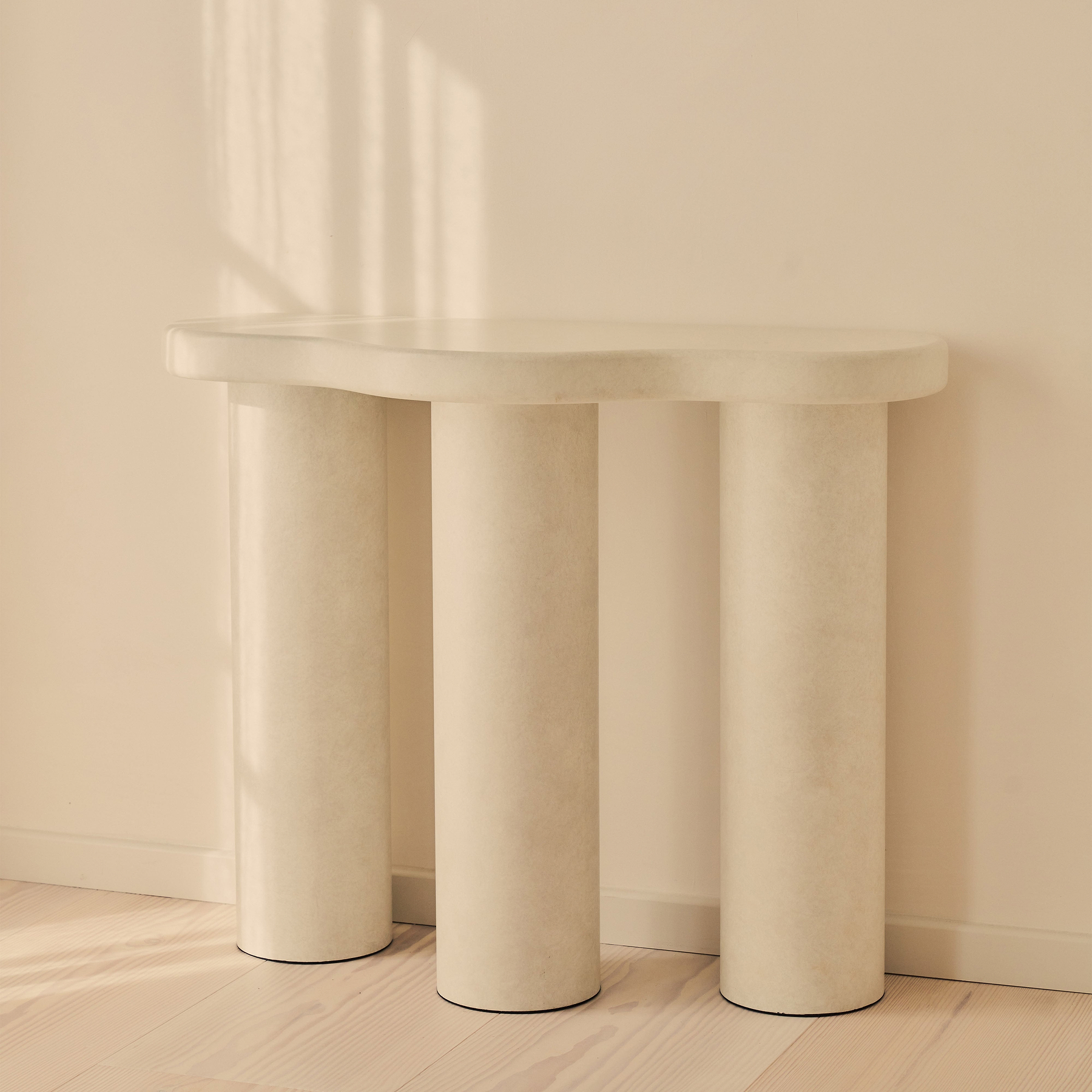 Savanna - Large Concrete Curved Wooden Console Table