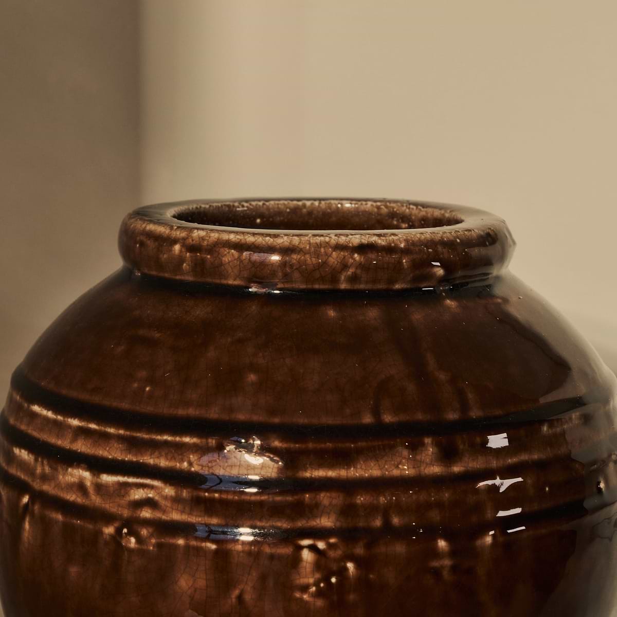 Cyra - Chocolate Gloss Ceramic Vase