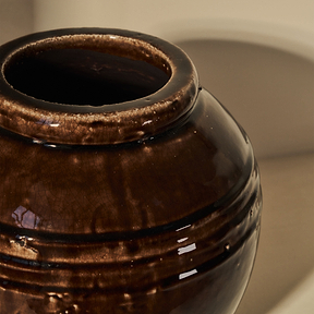 Cyra - Chocolate Gloss Ceramic Vase