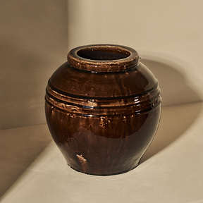 Cyra - Chocolate Gloss Ceramic Vase