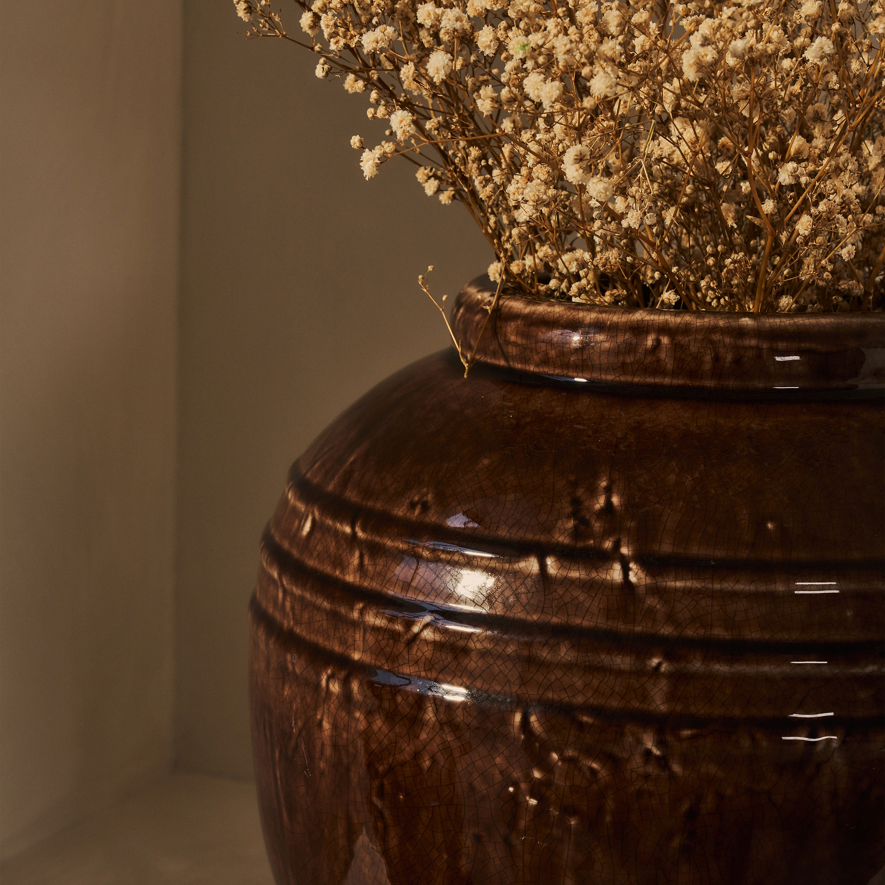 Cyra - Large Chocolate Gloss Ceramic Vase