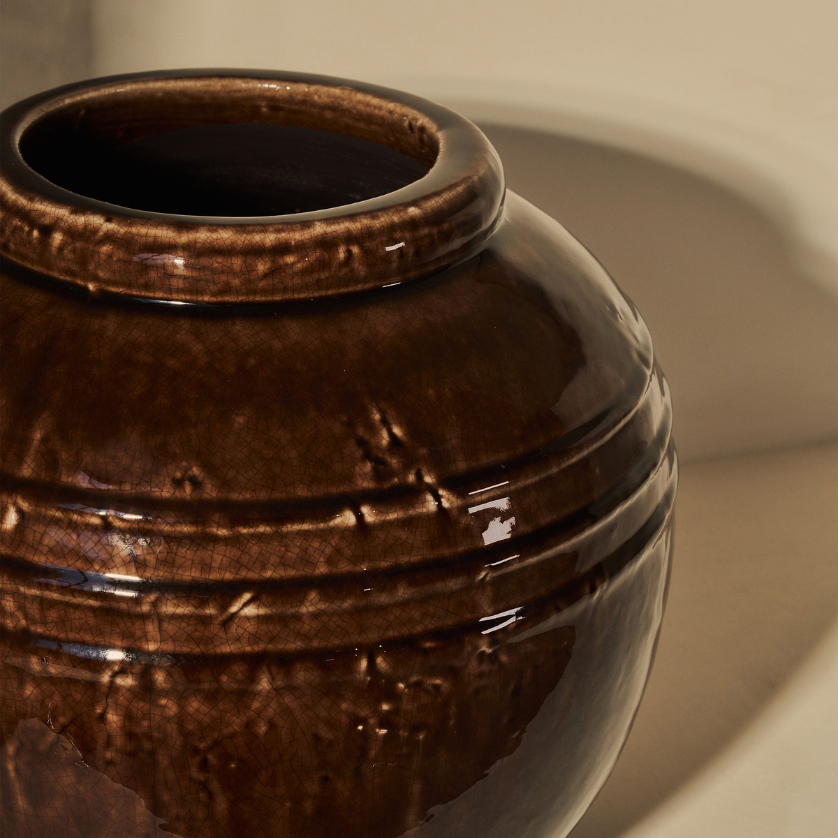 Cyra - Large Chocolate Gloss Ceramic Vase