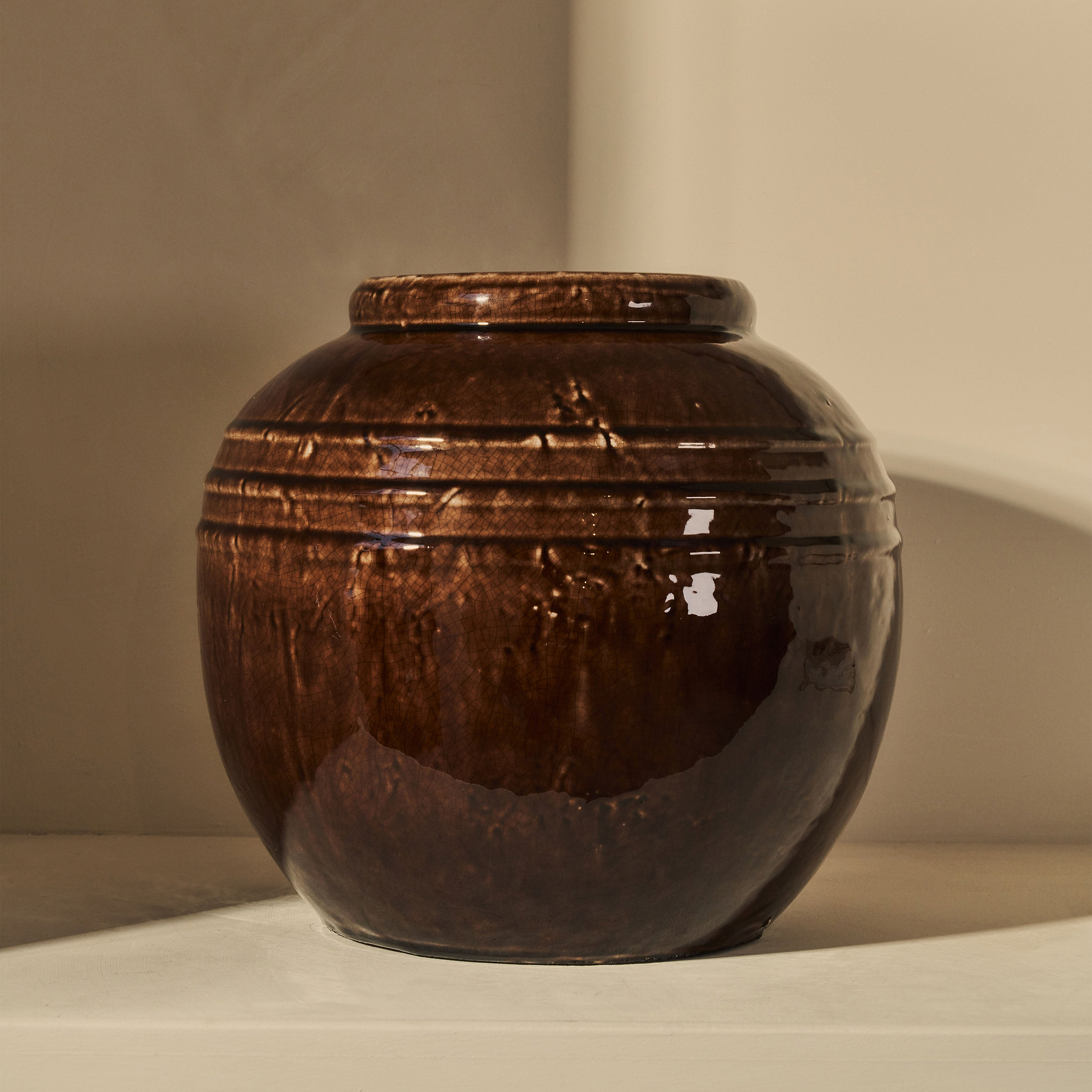 Cyra - Large Chocolate Gloss Ceramic Vase