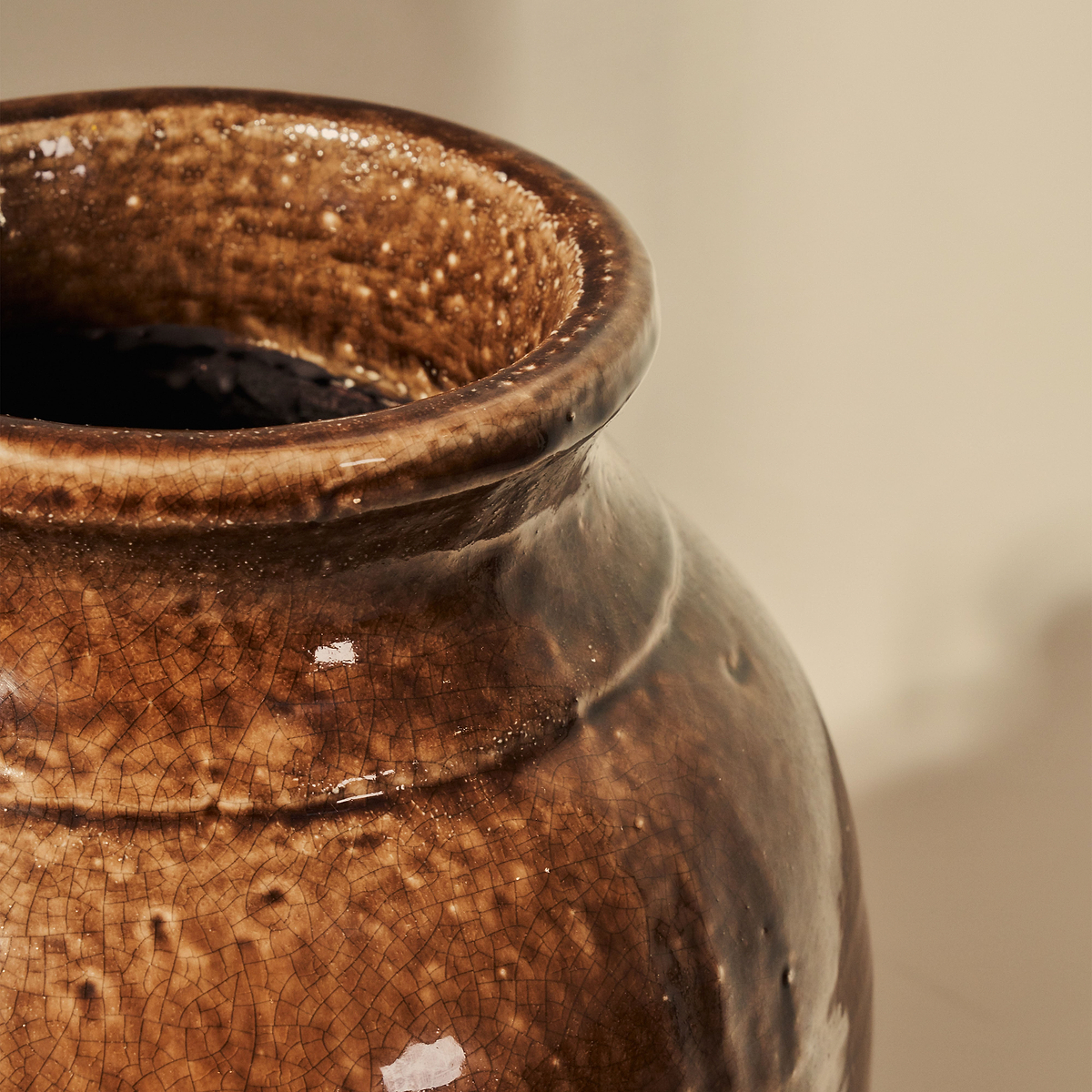 Cadira - Large Chocolate Gloss Ceramic Vase