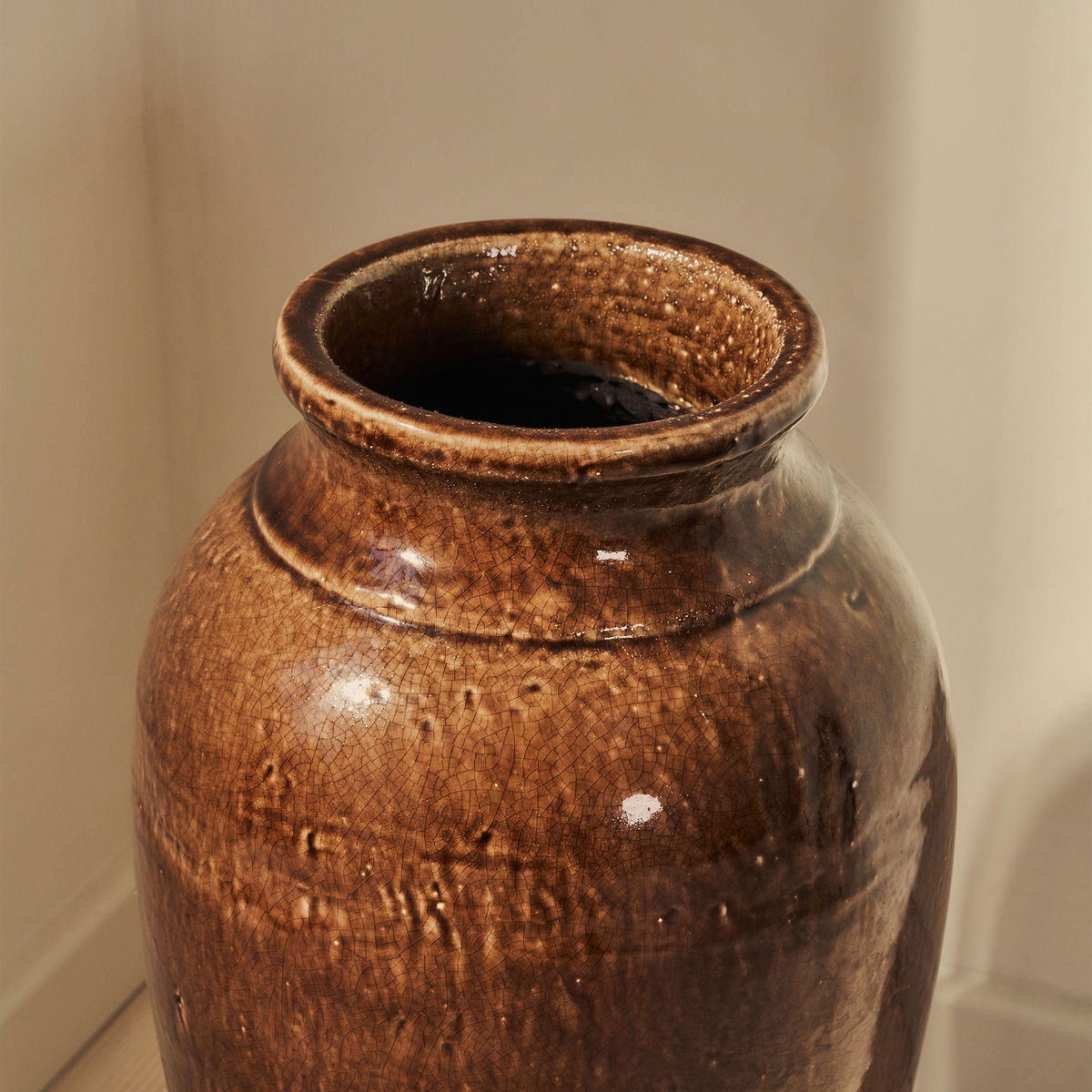 Cadira - Large Chocolate Gloss Ceramic Vase