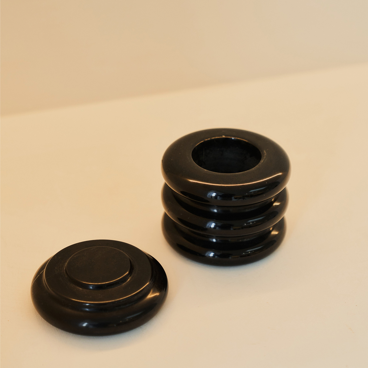 Varella - Black Marble Ribbed Decorative Storage Jar