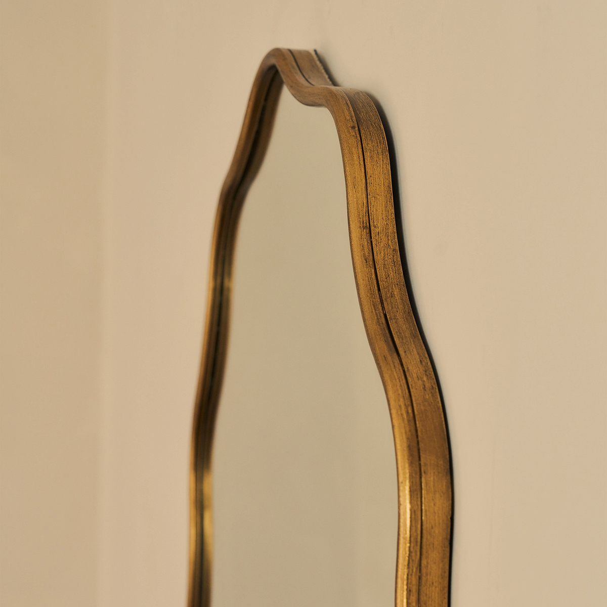 Sabrina - Gold Wavy Oval Metal Wall Mirror 100cm x 70cm