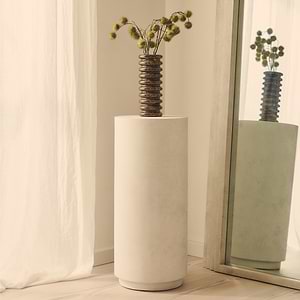 Angelo - Minimal Concrete Round Plinth