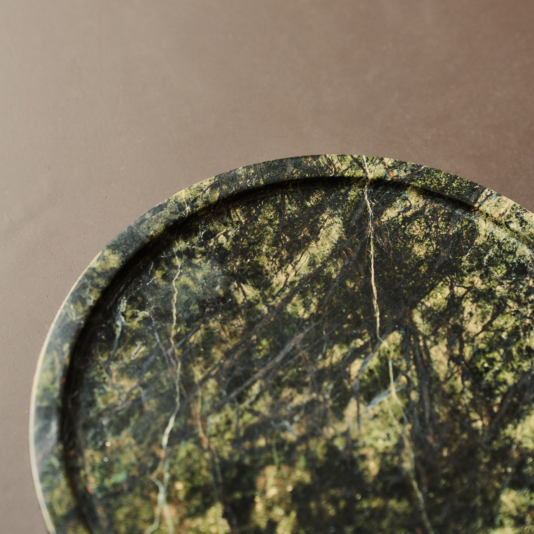 Travara - Green Marble Round Decorative Tray