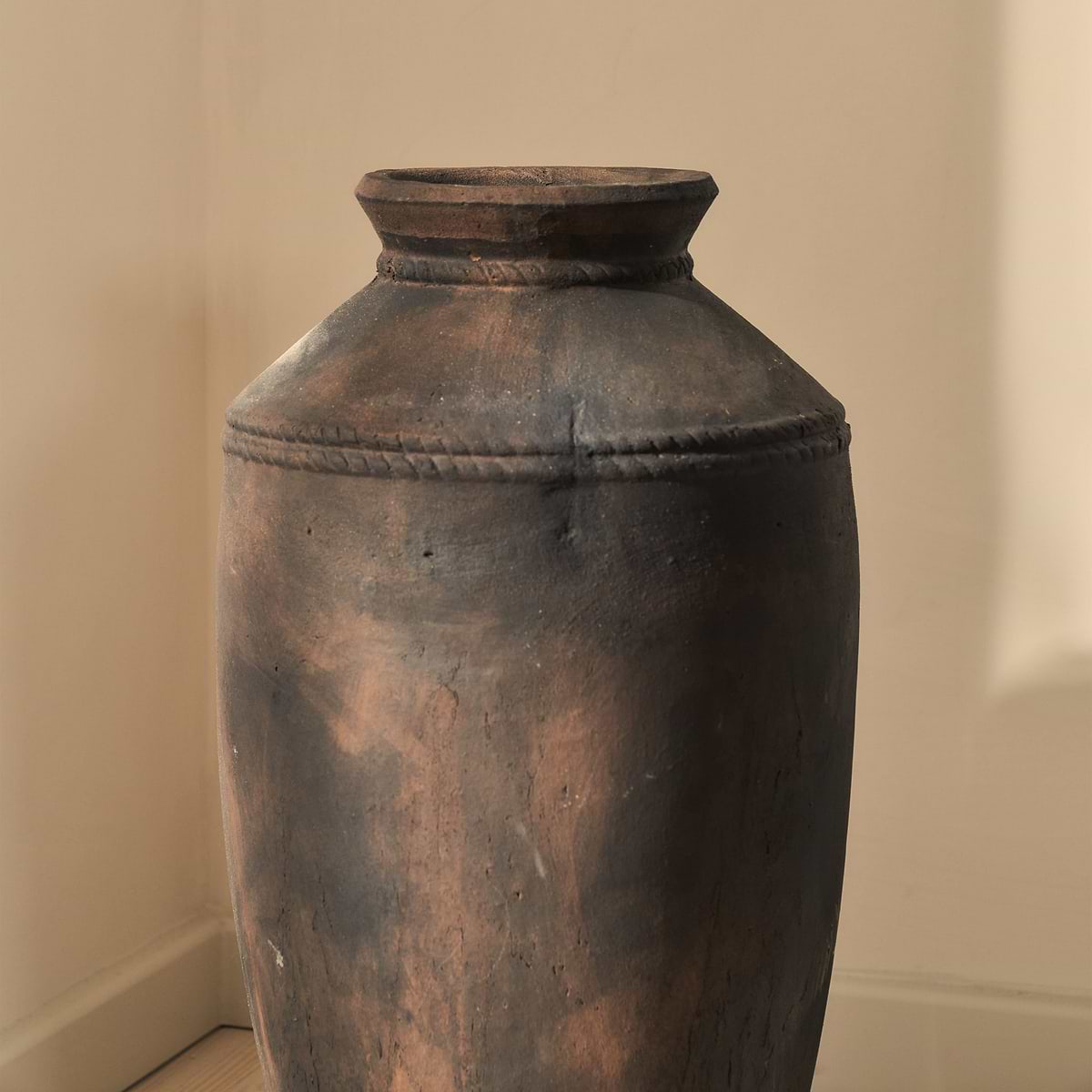 Toledo - Large Antique Brown Textured Terracotta Vase
