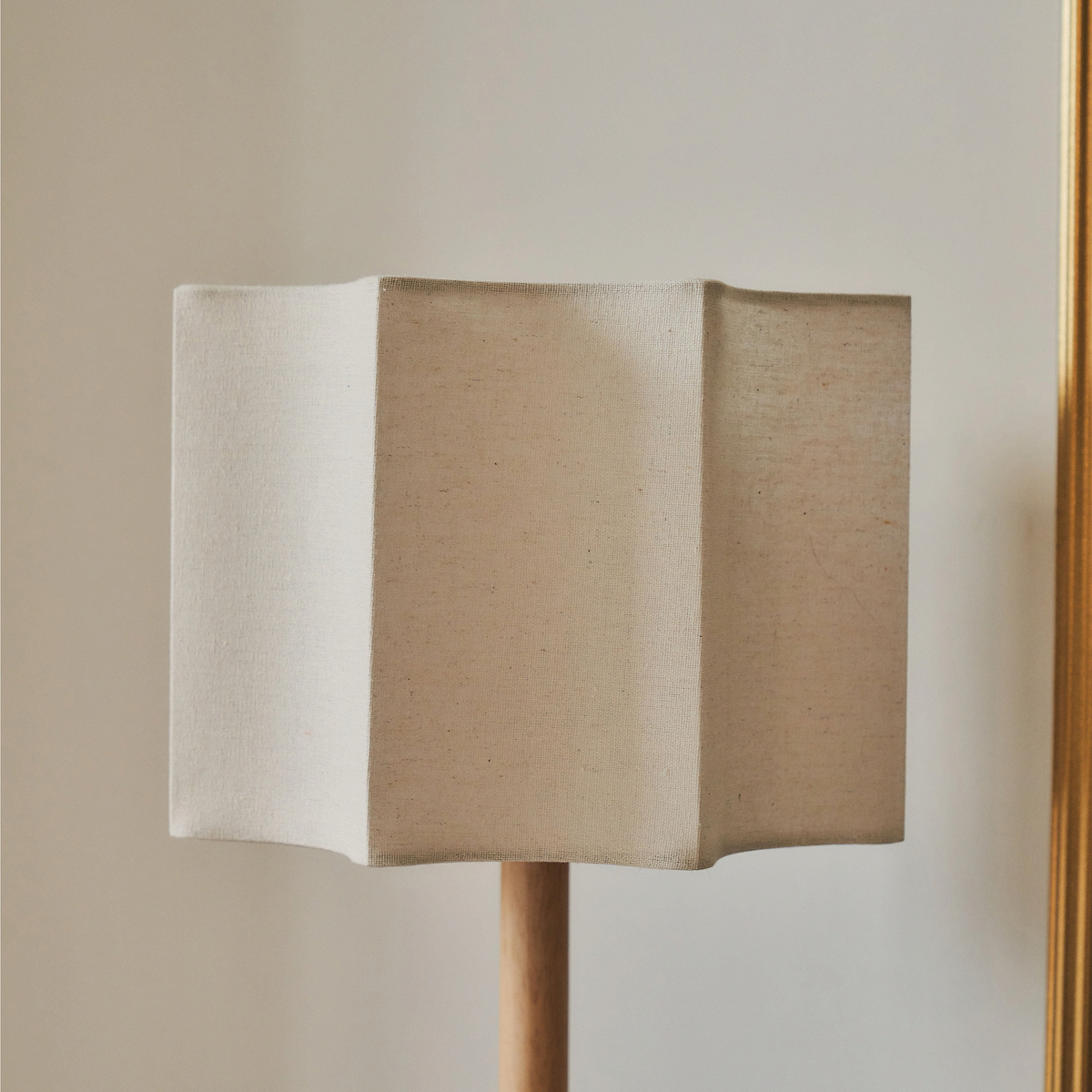 Esme - Light Wood Inverted Scallop Shade Table Lamp