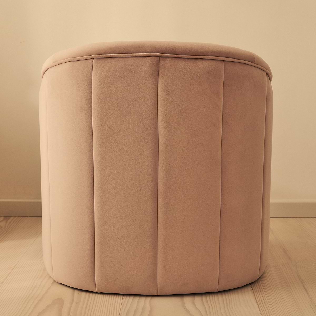 Camille - Curved Velvet Accent Chair Blushed Pink