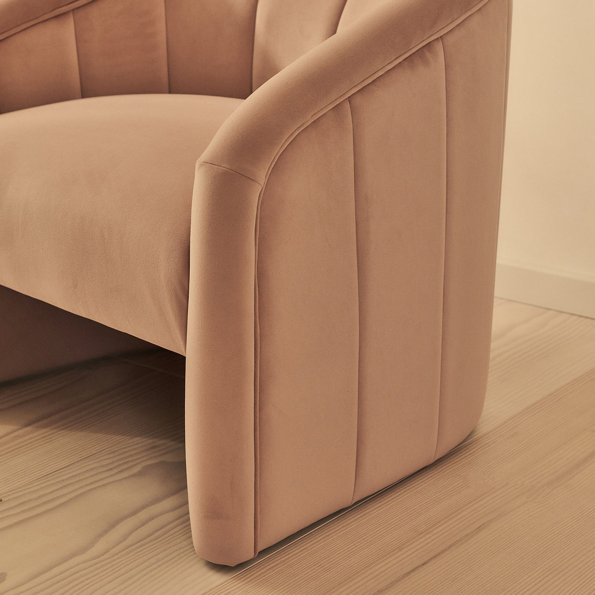 Camille - Curved Velvet Accent Chair Blushed Pink