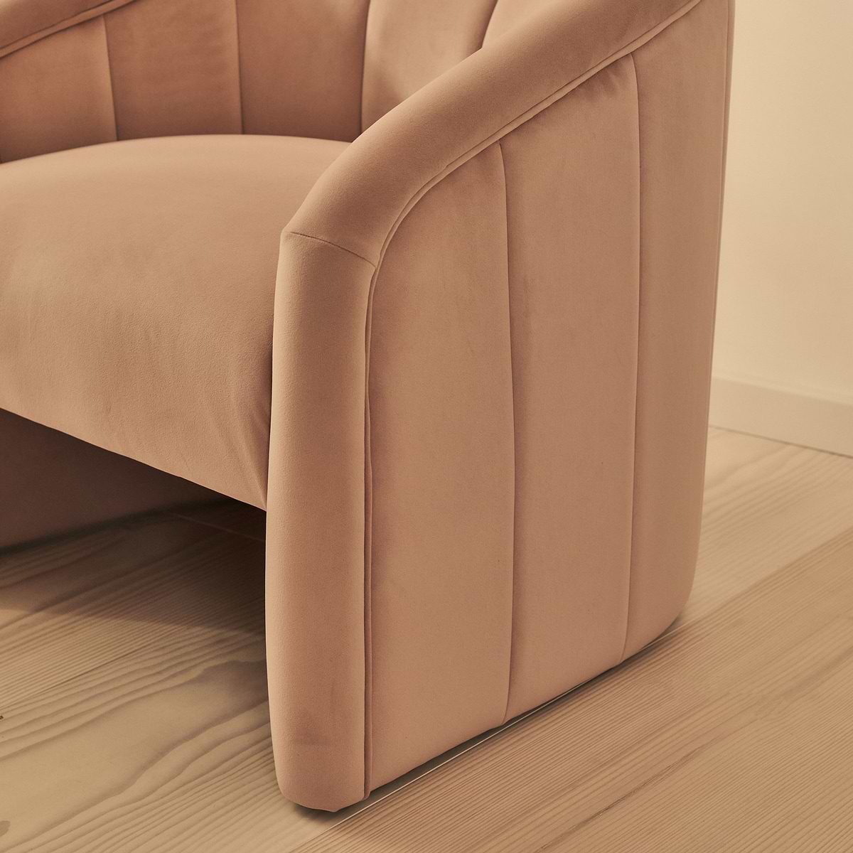 Camille - Curved Velvet Accent Chair Blushed Pink