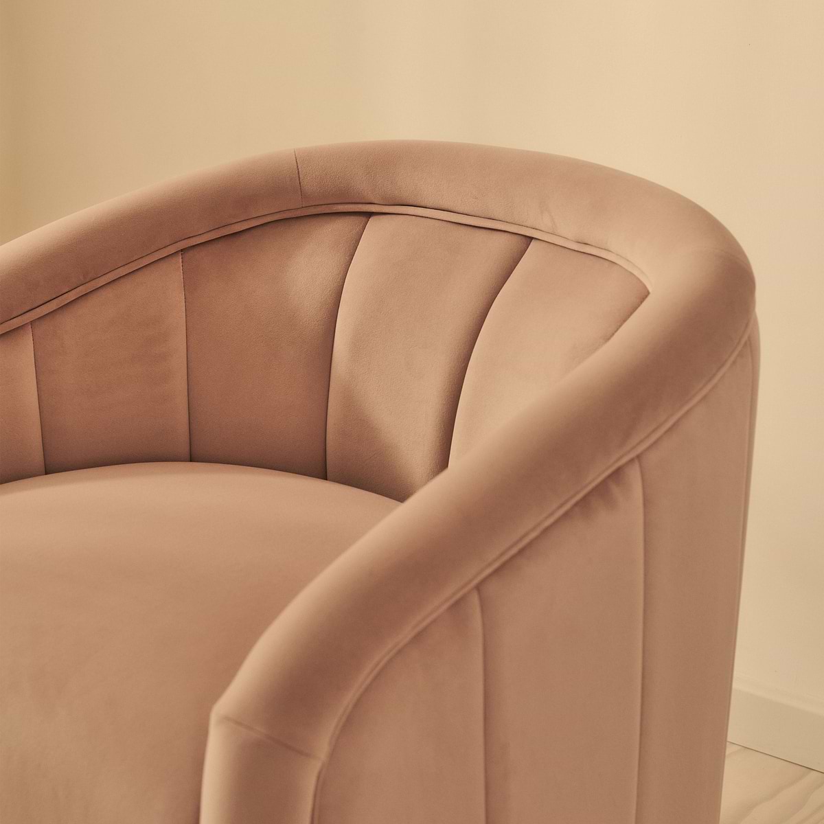 Camille - Curved Velvet Accent Chair Blushed Pink
