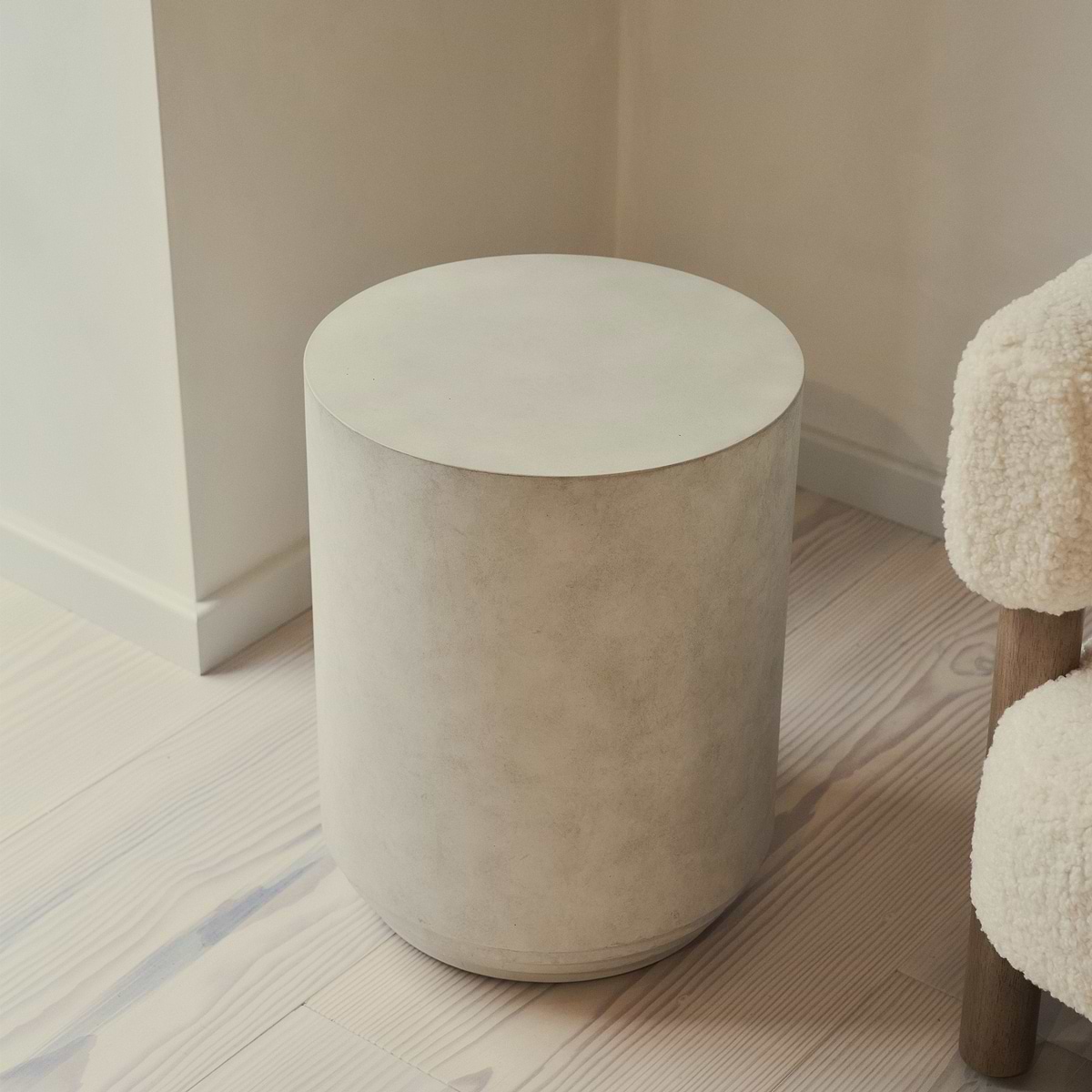 Luciana - Concrete Round Side Table
