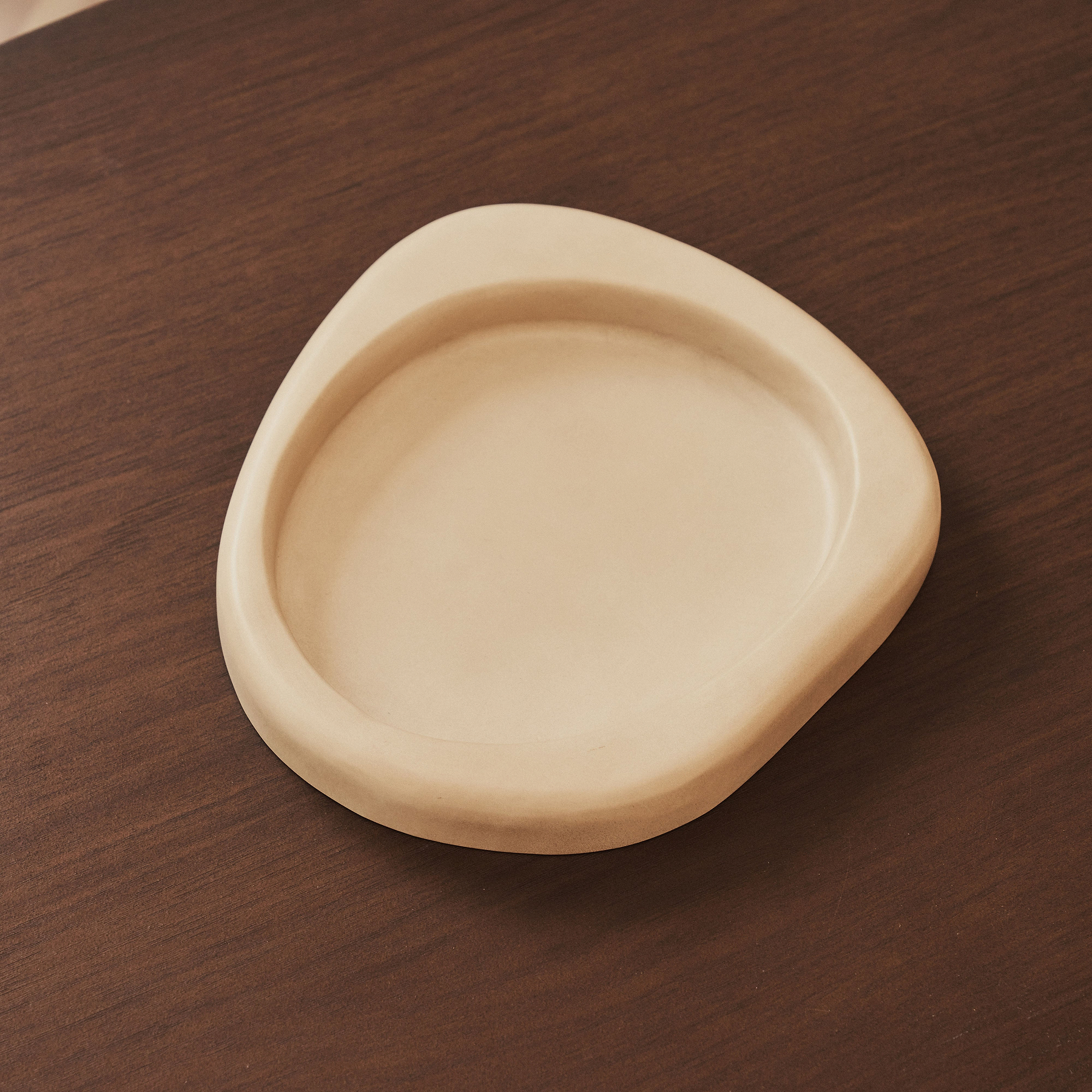 Arcurva - Concrete Irregular Decorative Tray 25cm x 22cm