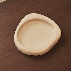 Arcurva - Concrete Irregular Decorative Tray 25cm x 22cm