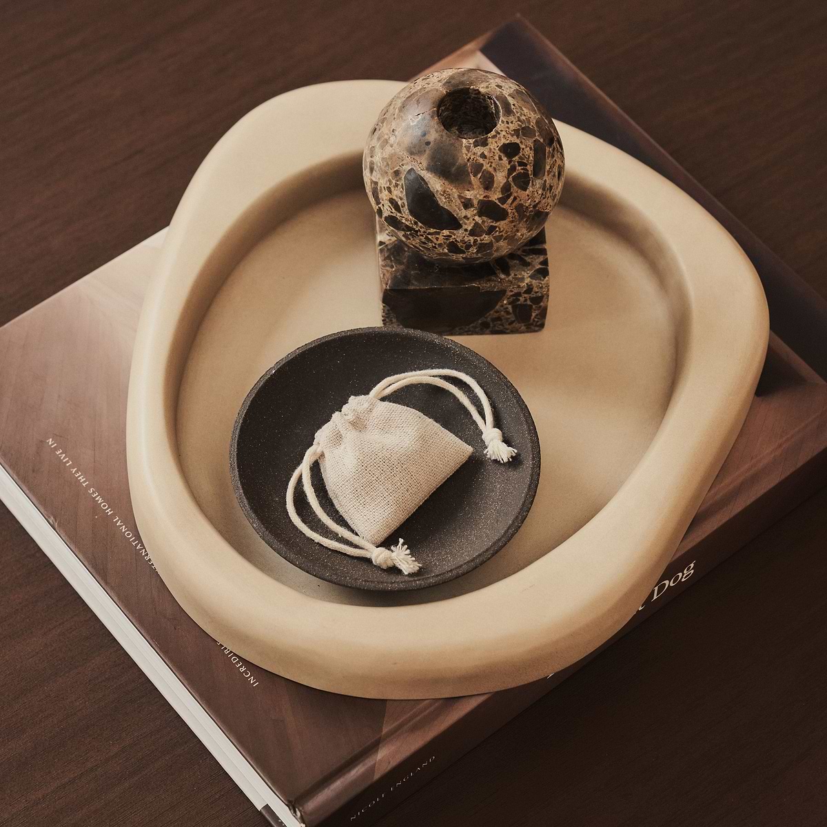 Arcurva - Concrete Irregular Decorative Tray 25cm x 22cm