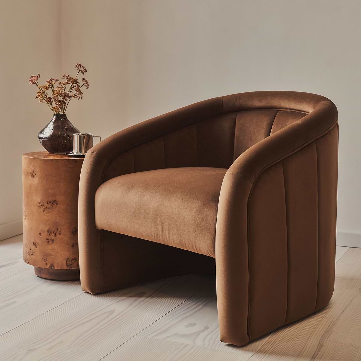 Camille - Curved Velvet Accent Chair Brown