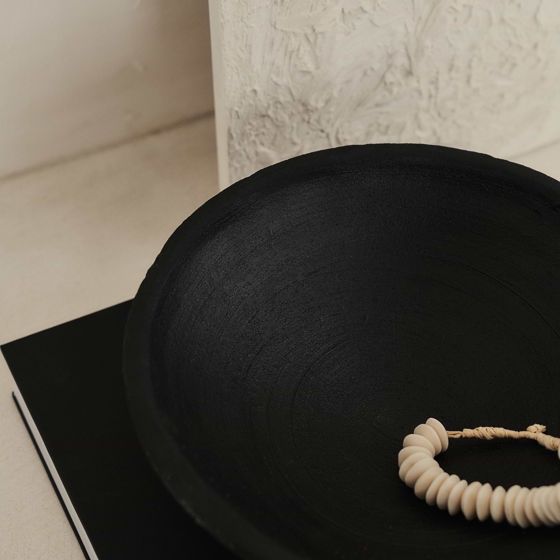 Matera - Large Black Textured Terracotta Bowl