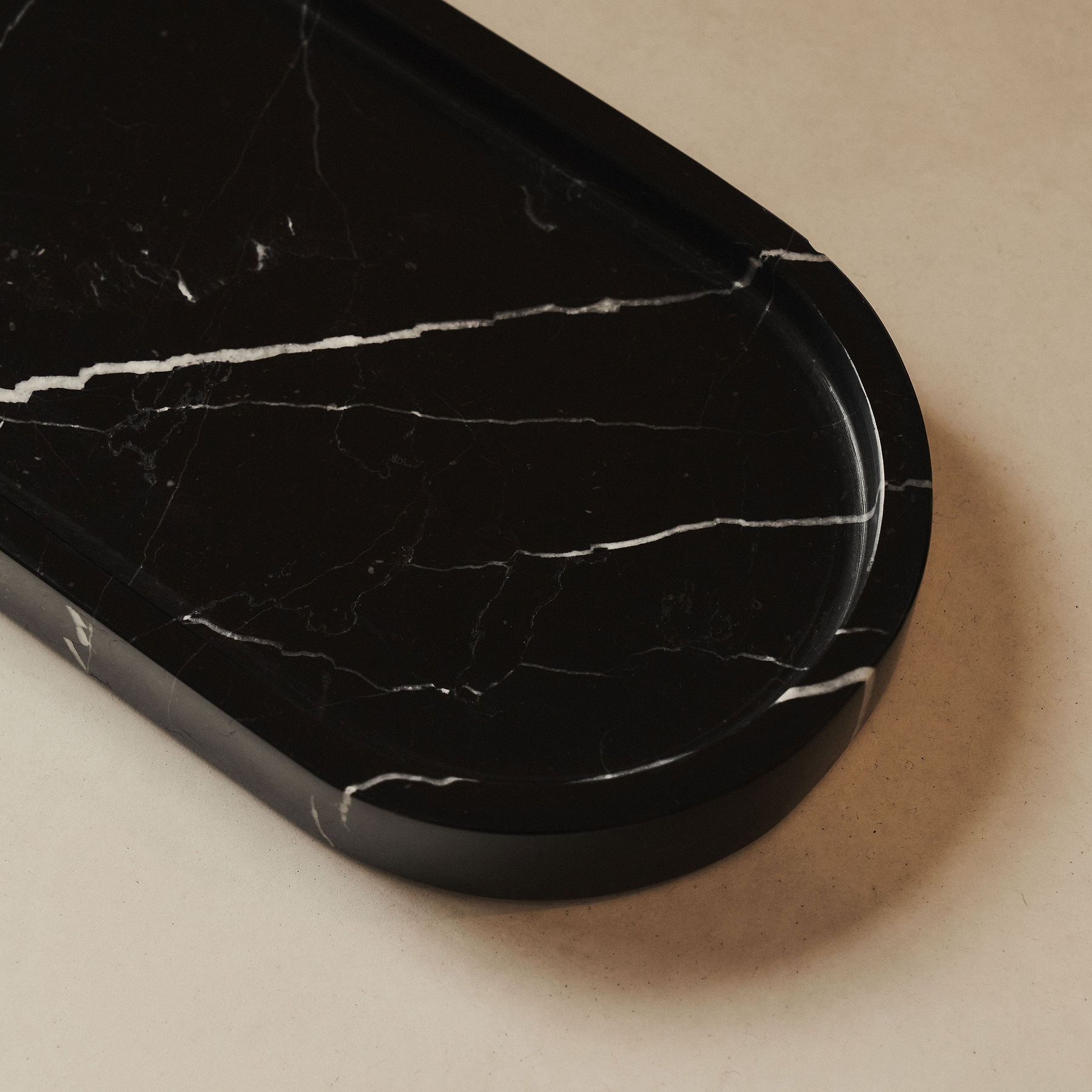 Travara - Black Marble Oval Decorative Tray