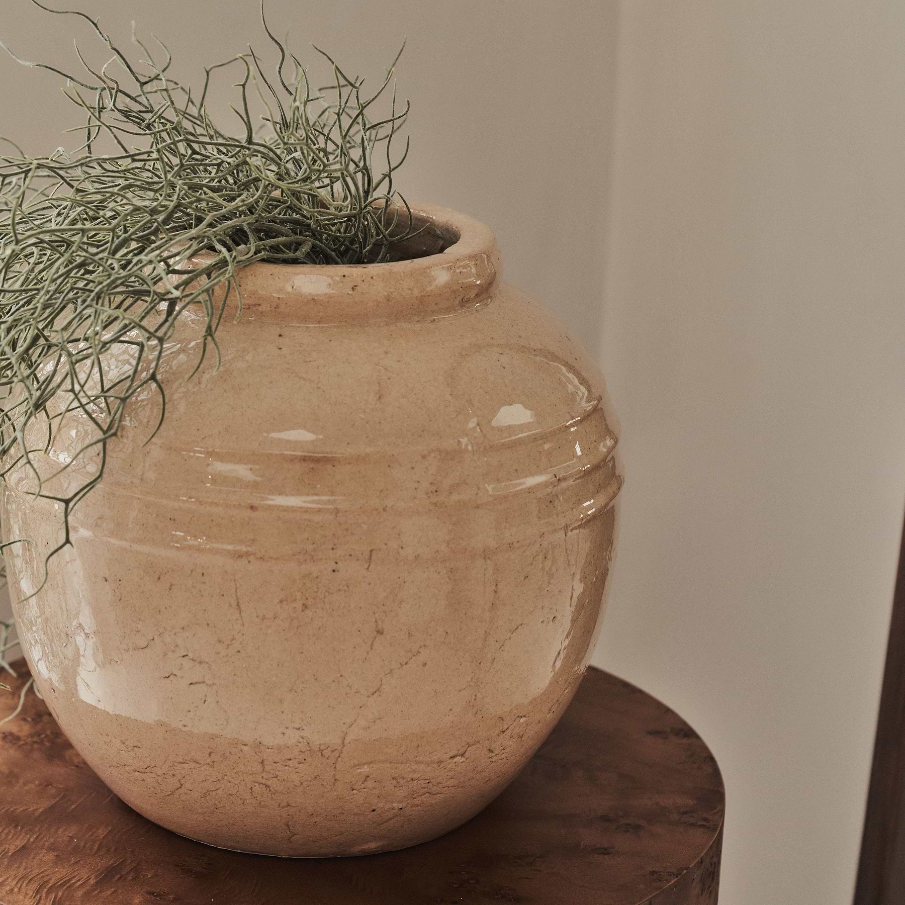 Cyra - Large Beige Gloss Ceramic Vase