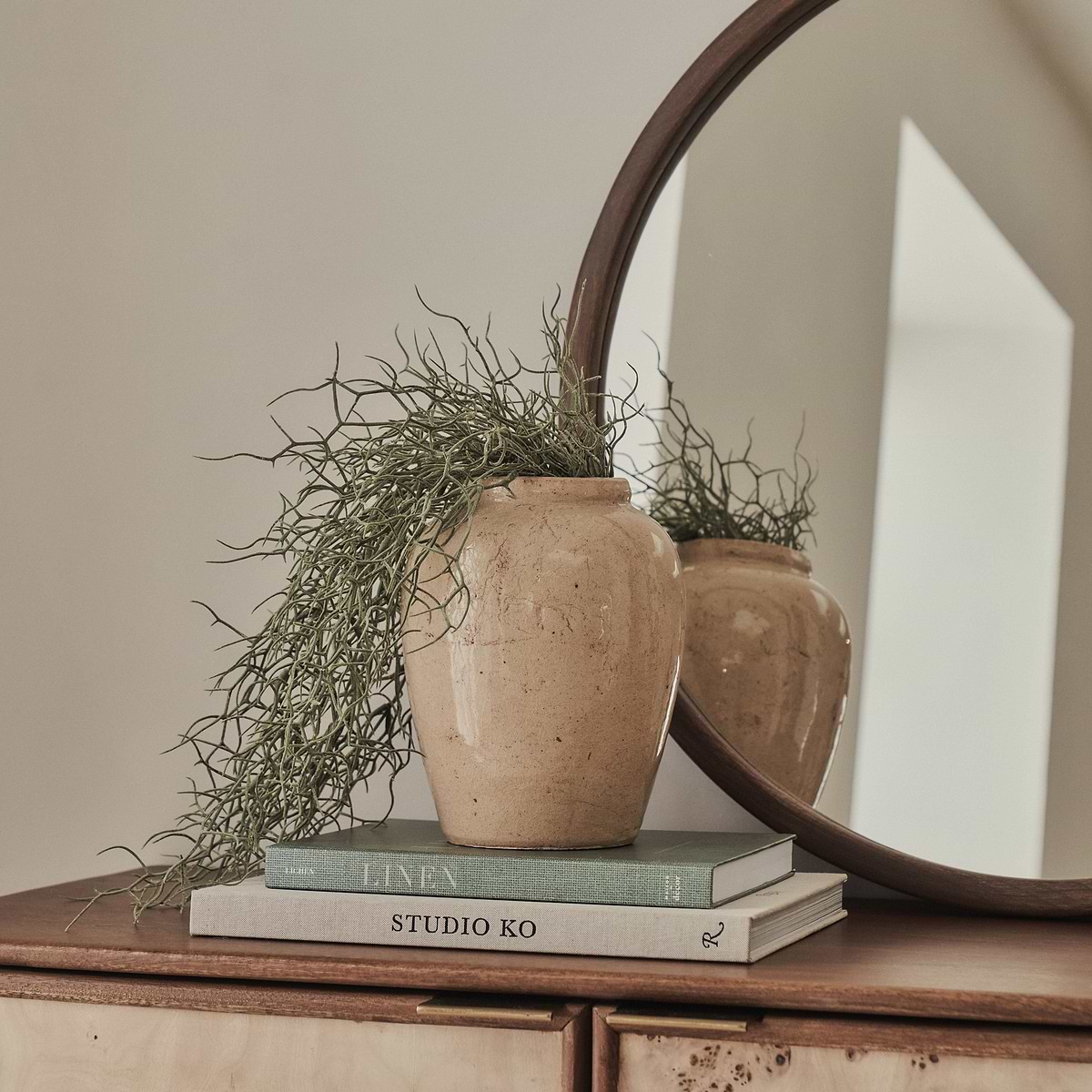 Portera - Beige Gloss Ceramic Vase