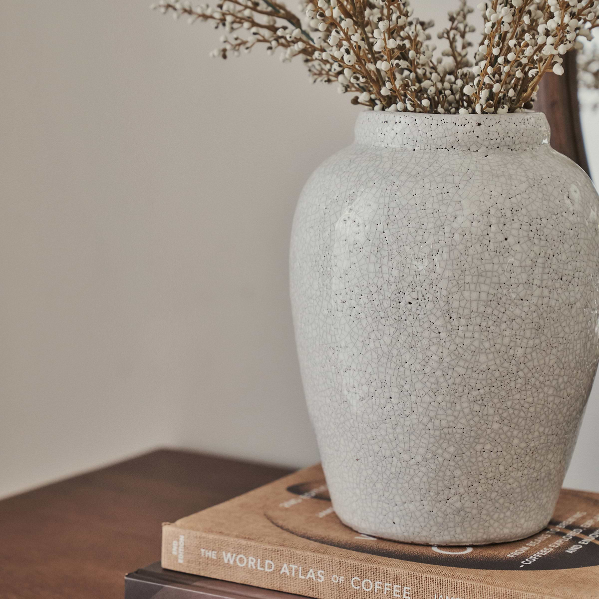 Portera - Ivory Gloss Ceramic Vase