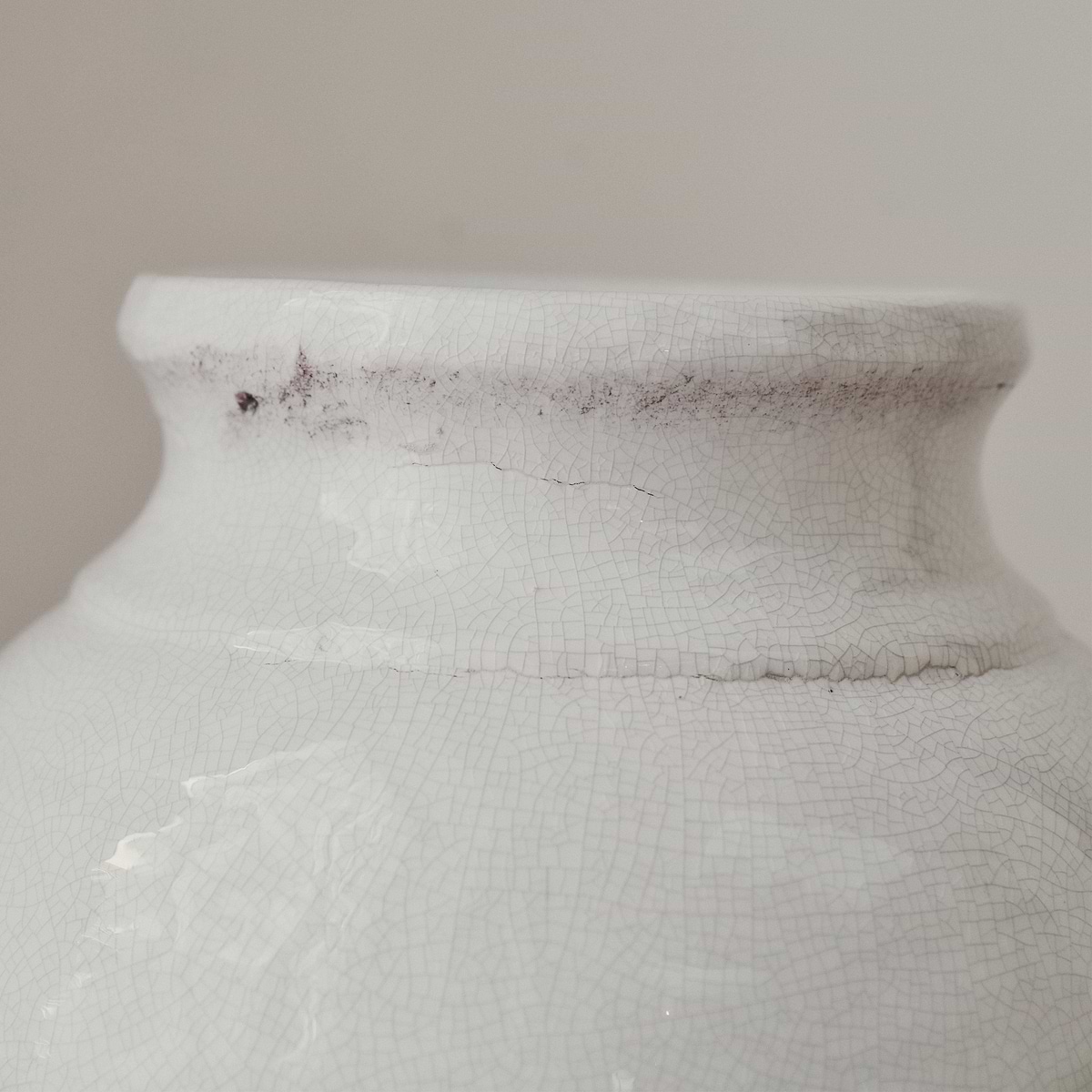 Cadira - Large Ivory Gloss Ceramic Vase